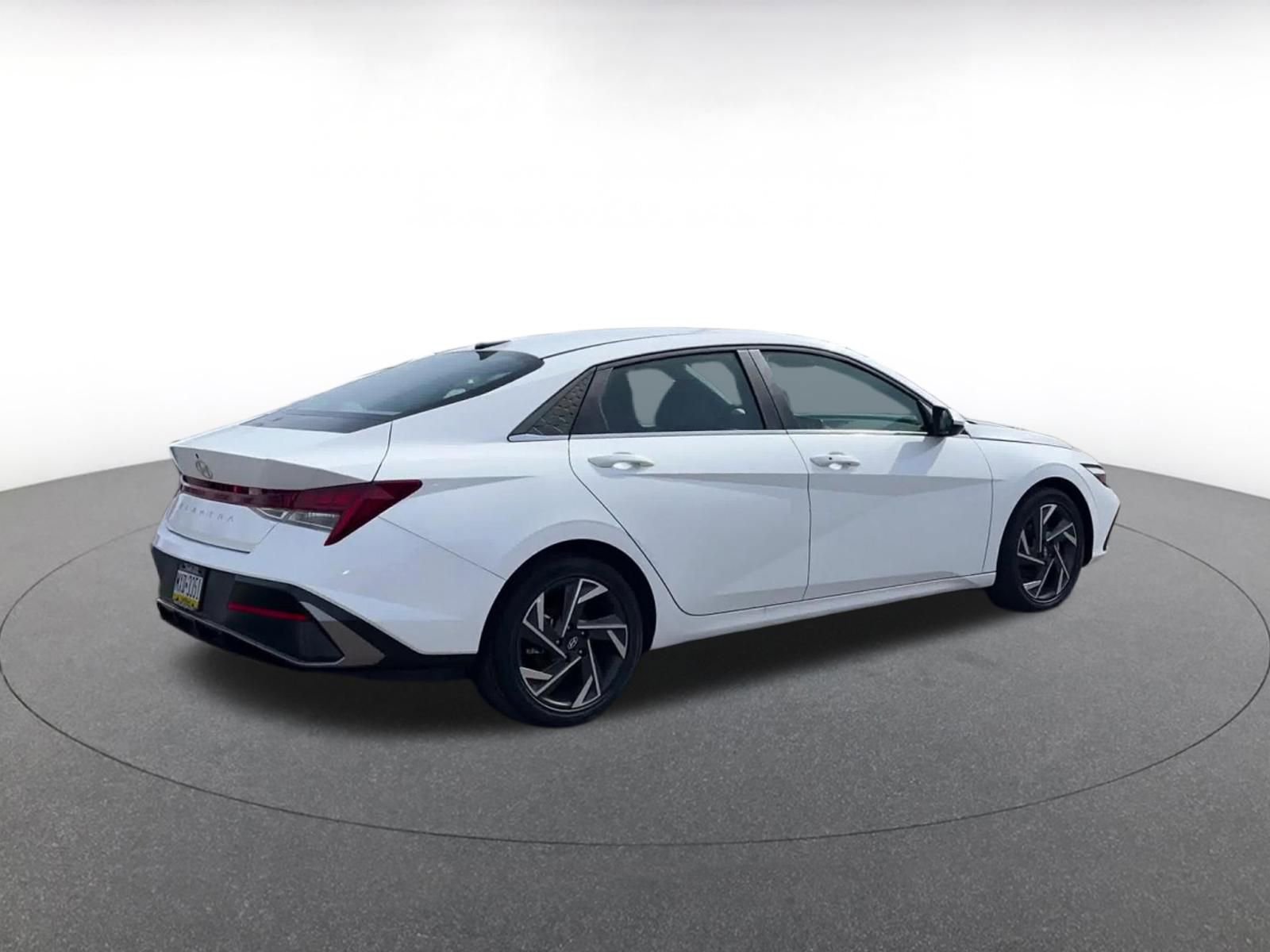 Thumbnail: 2025 Hyundai Elantra - 15
