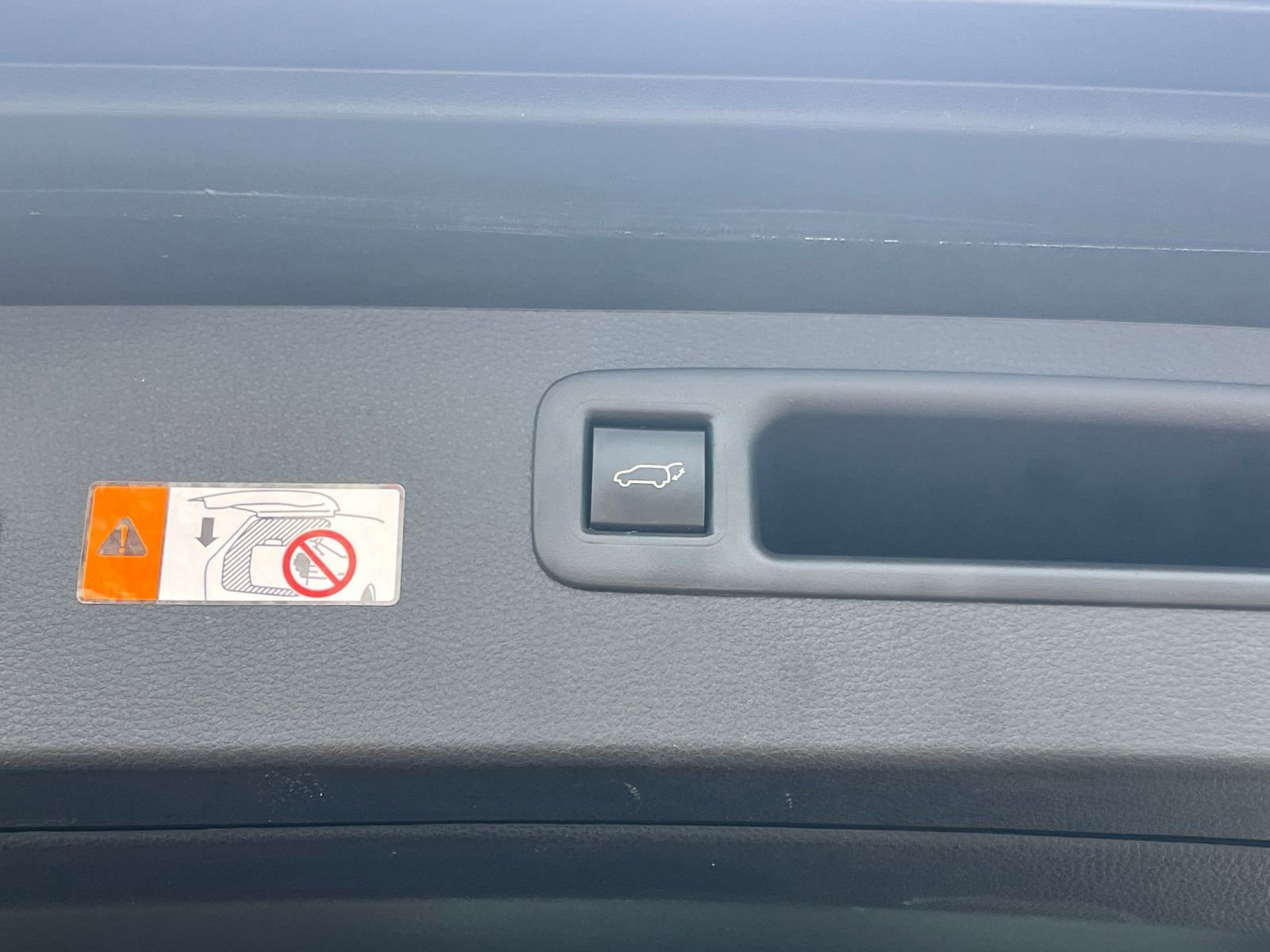 Thumbnail: 2025 Toyota Highlander - 23