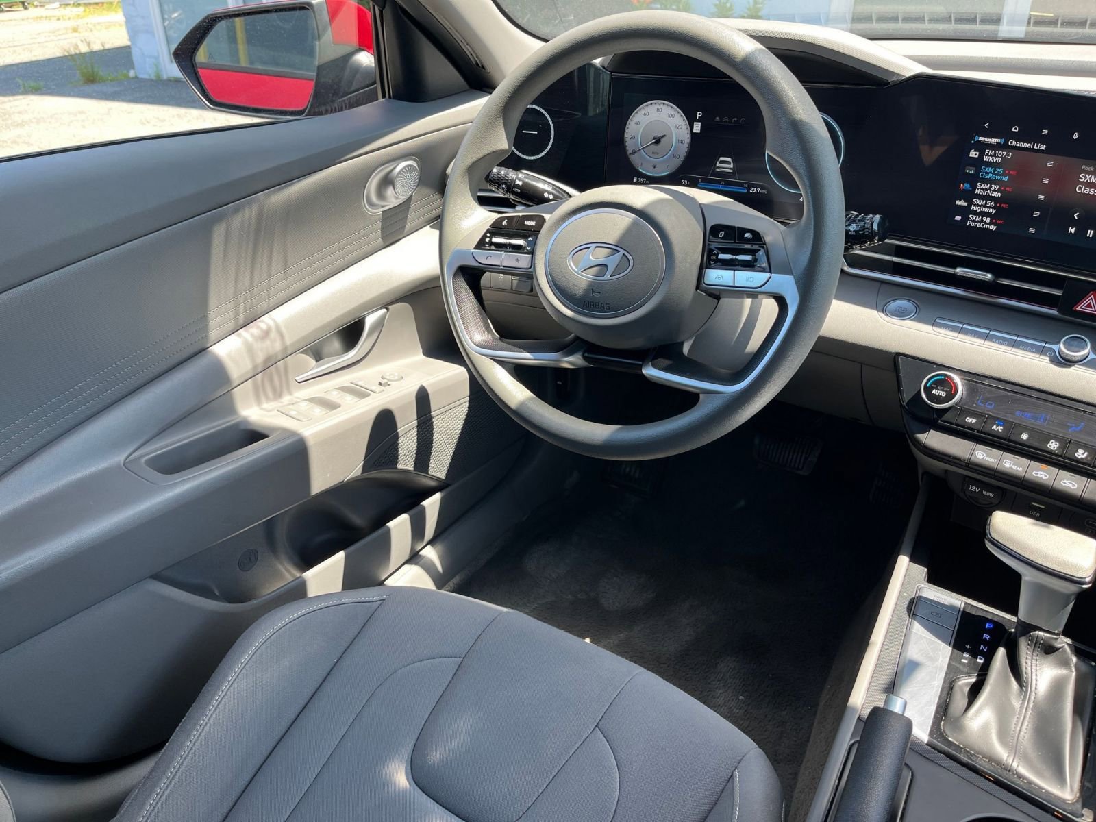Thumbnail: 2024 Hyundai Elantra - 30