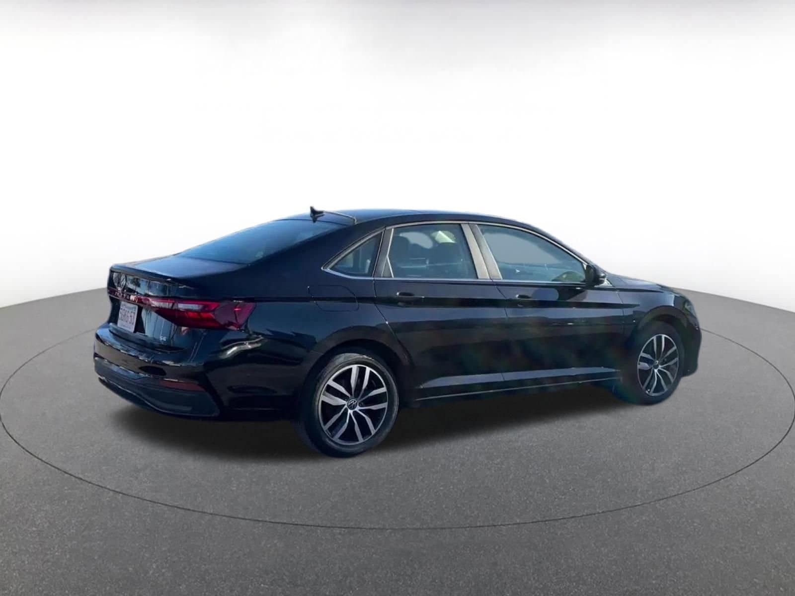 Thumbnail: 2025 Volkswagen Jetta - 15