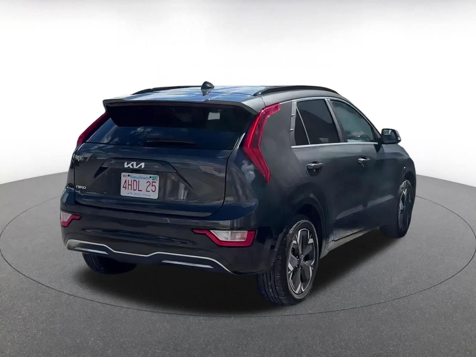 Thumbnail: 2023 Kia Niro - 14