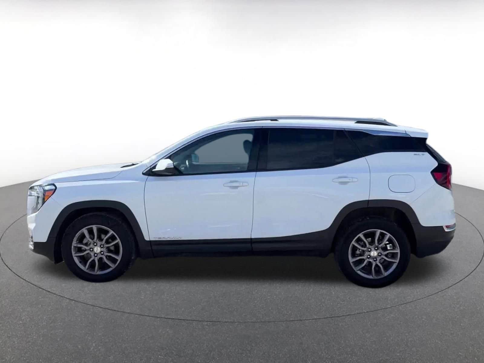 Thumbnail: 2024 GMC Terrain - 9