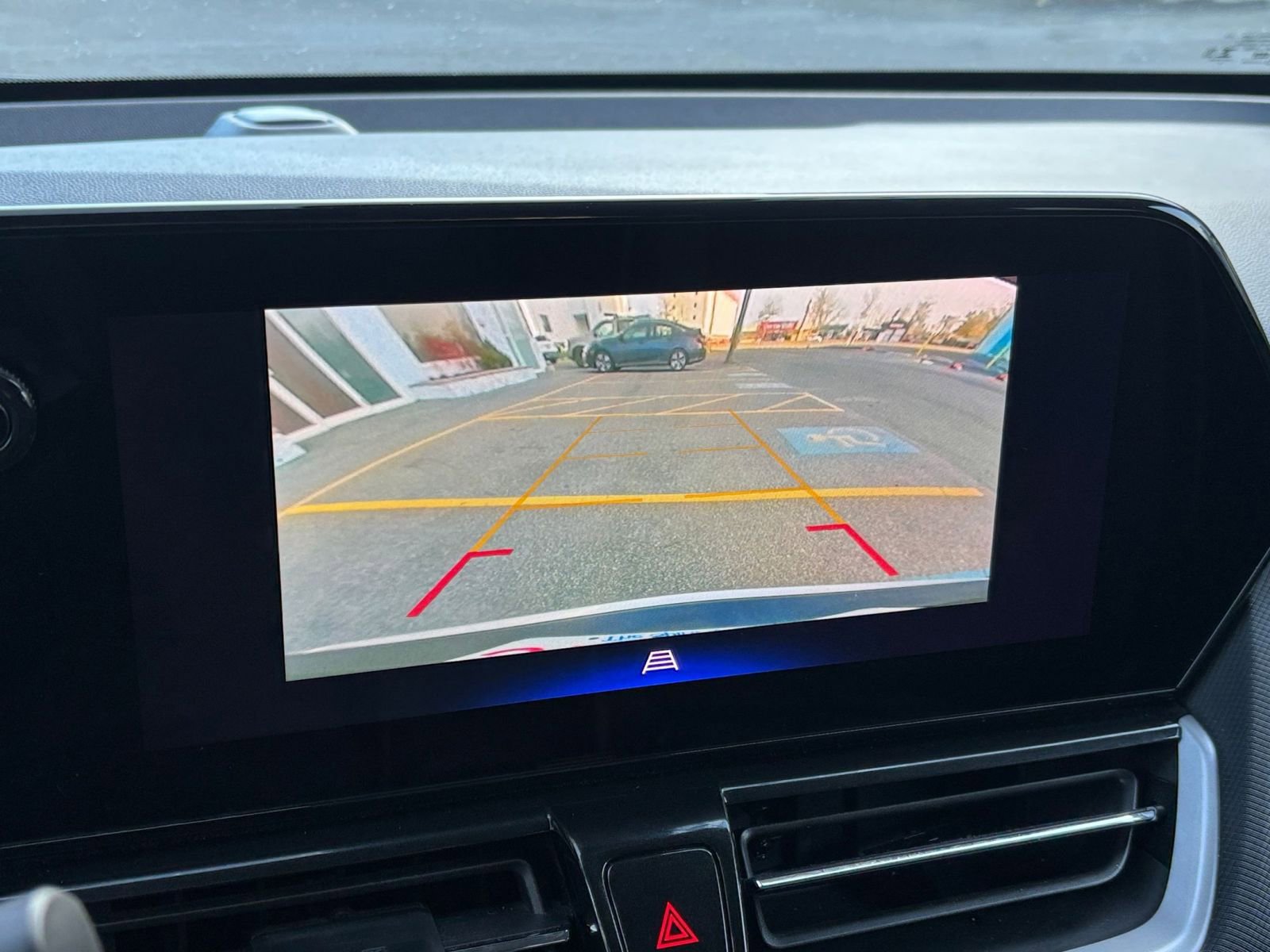 Thumbnail: 2025 Chevrolet TrailBlazer - 17