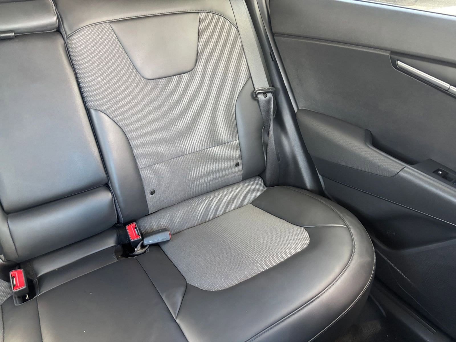 Thumbnail: 2023 Kia Niro - 34