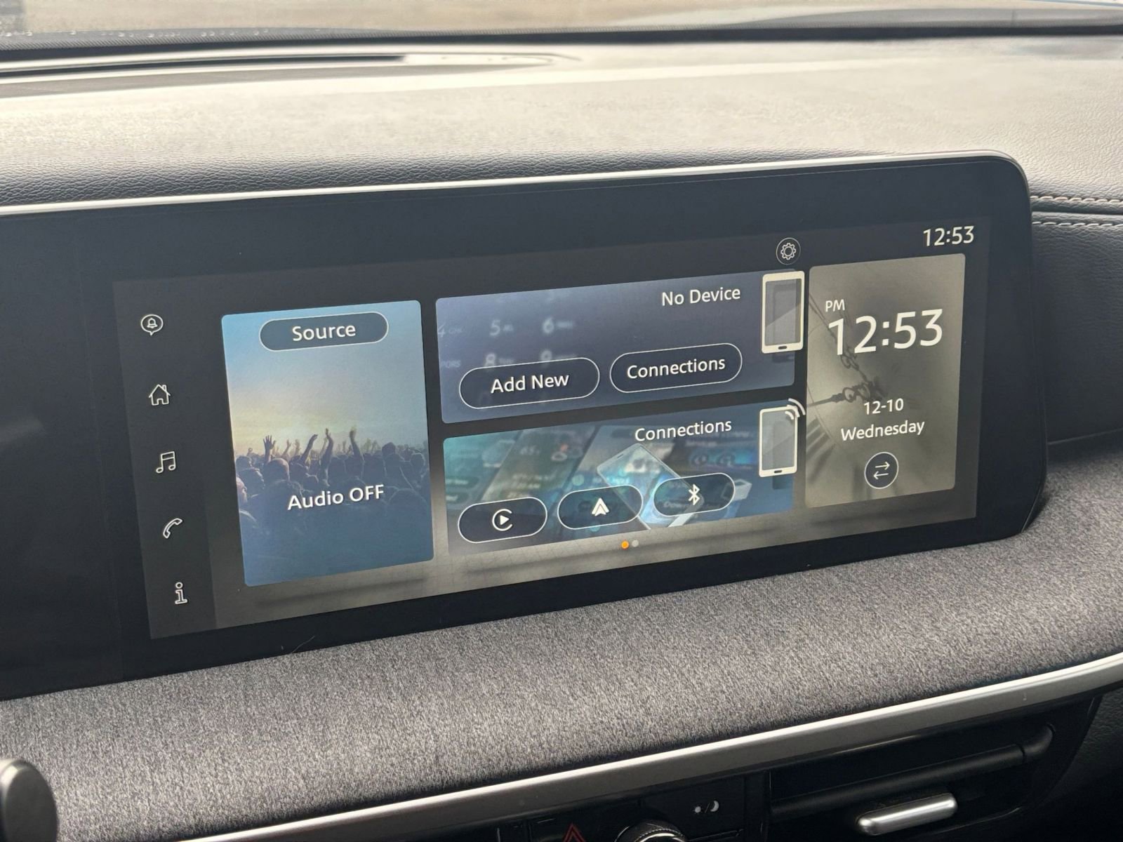 Thumbnail: 2025 Nissan Kicks - 20