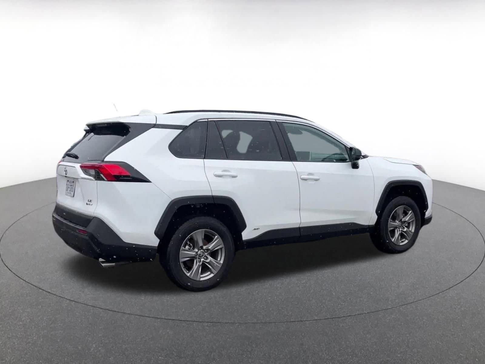 Thumbnail: 2025 Toyota RAV4 - 15