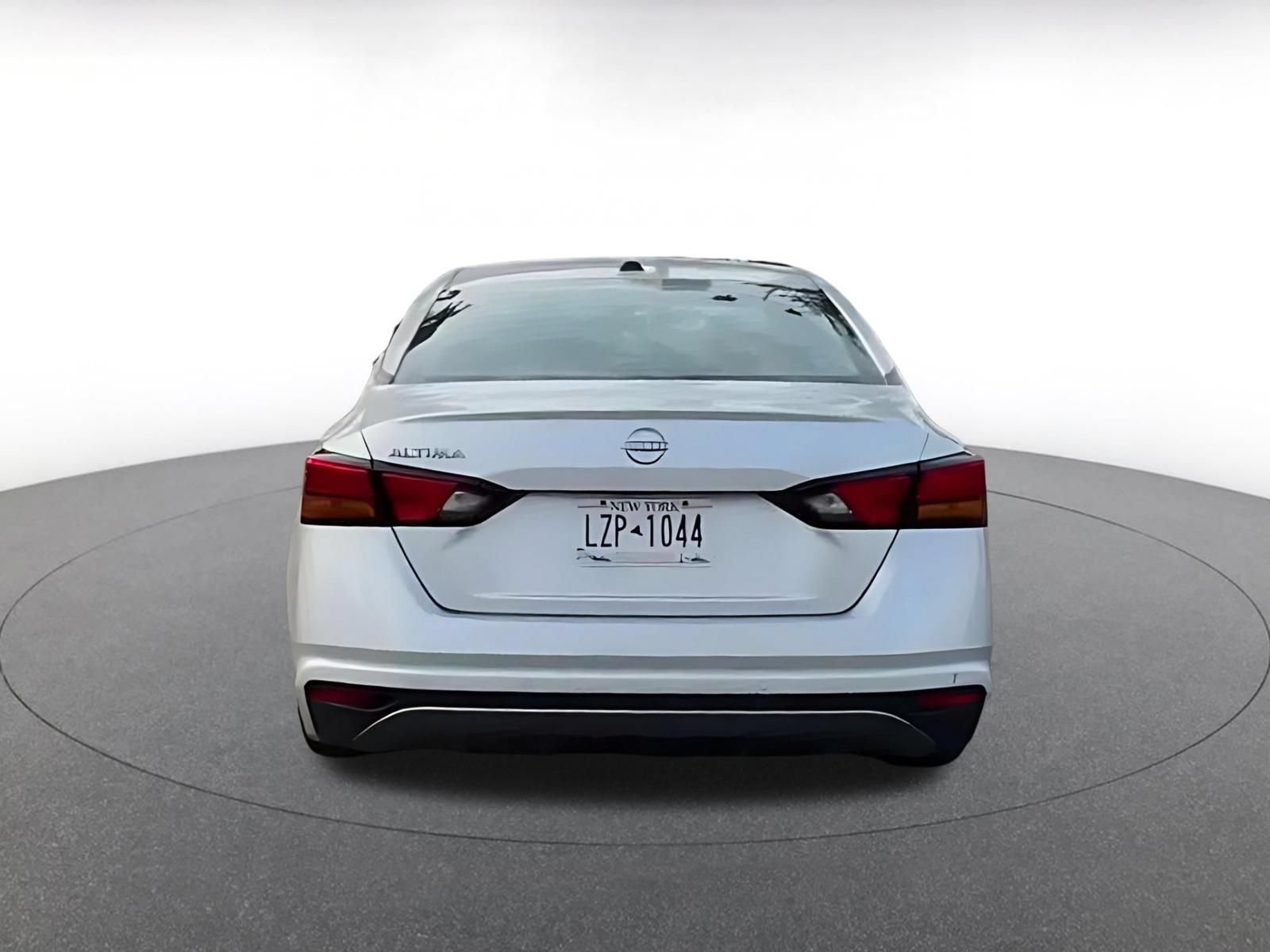 Thumbnail: 2026 Nissan Altima - 10