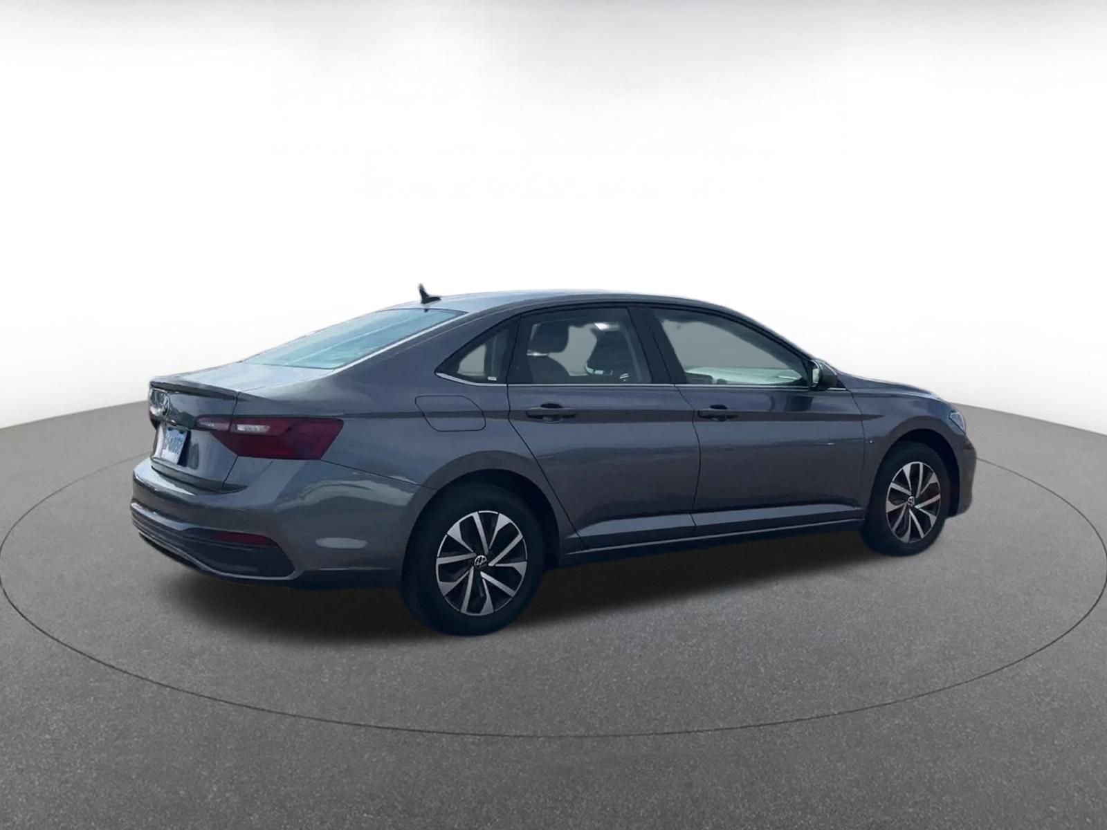 Thumbnail: 2024 Volkswagen Jetta - 15