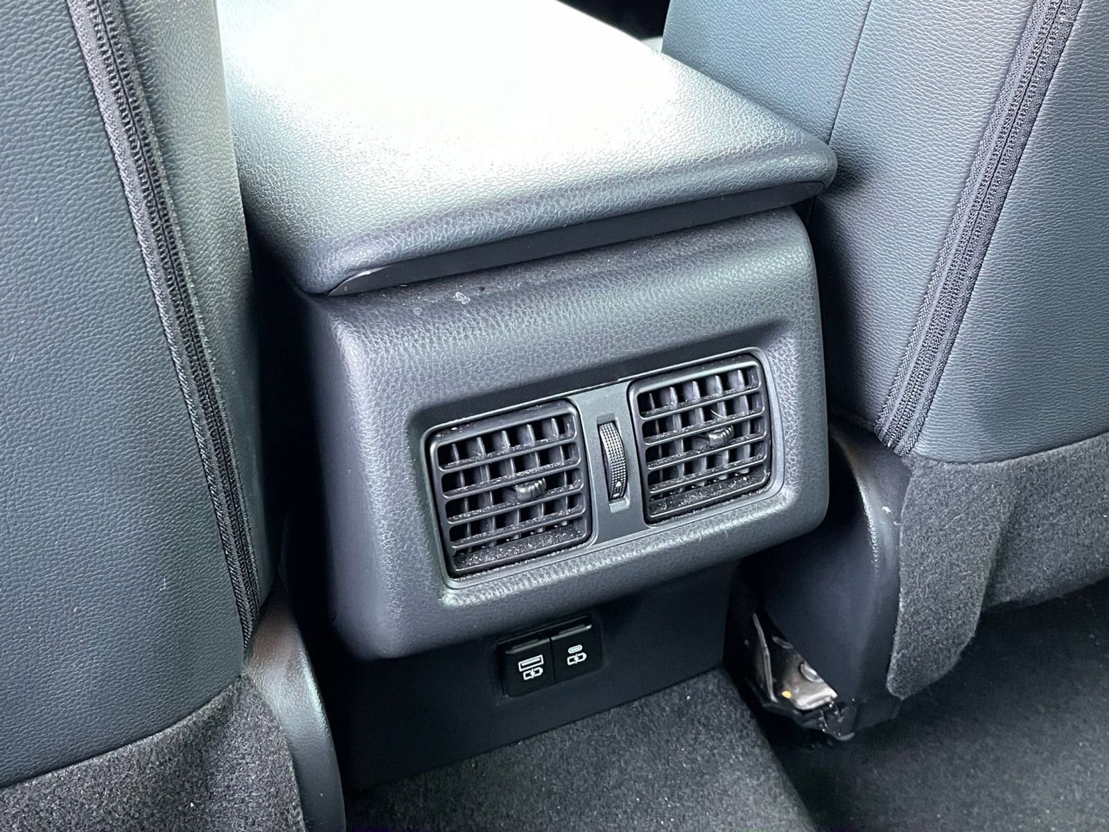 Thumbnail: 2025 Toyota Camry - 21