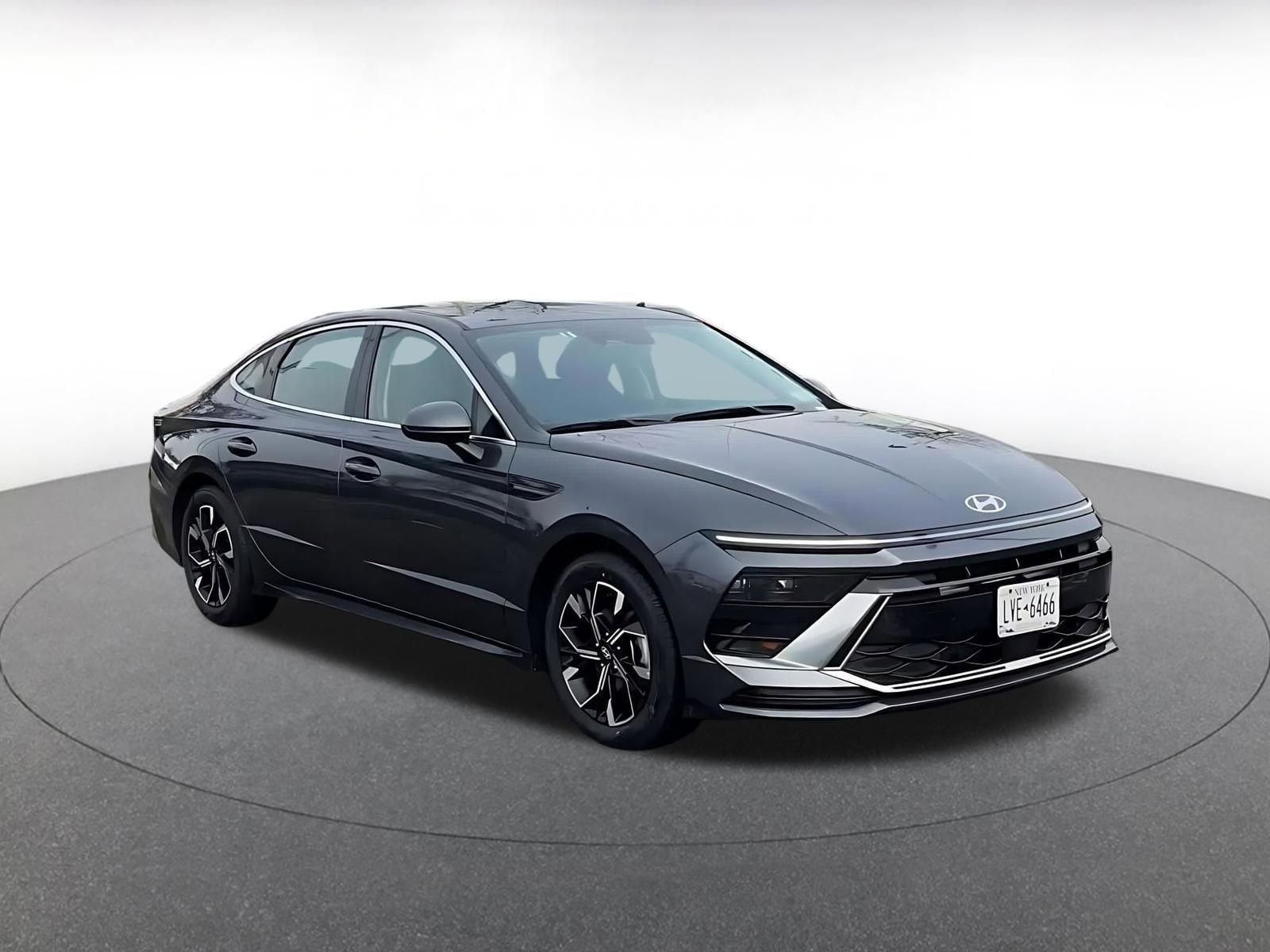 Thumbnail: 2025 Hyundai Sonata - 3