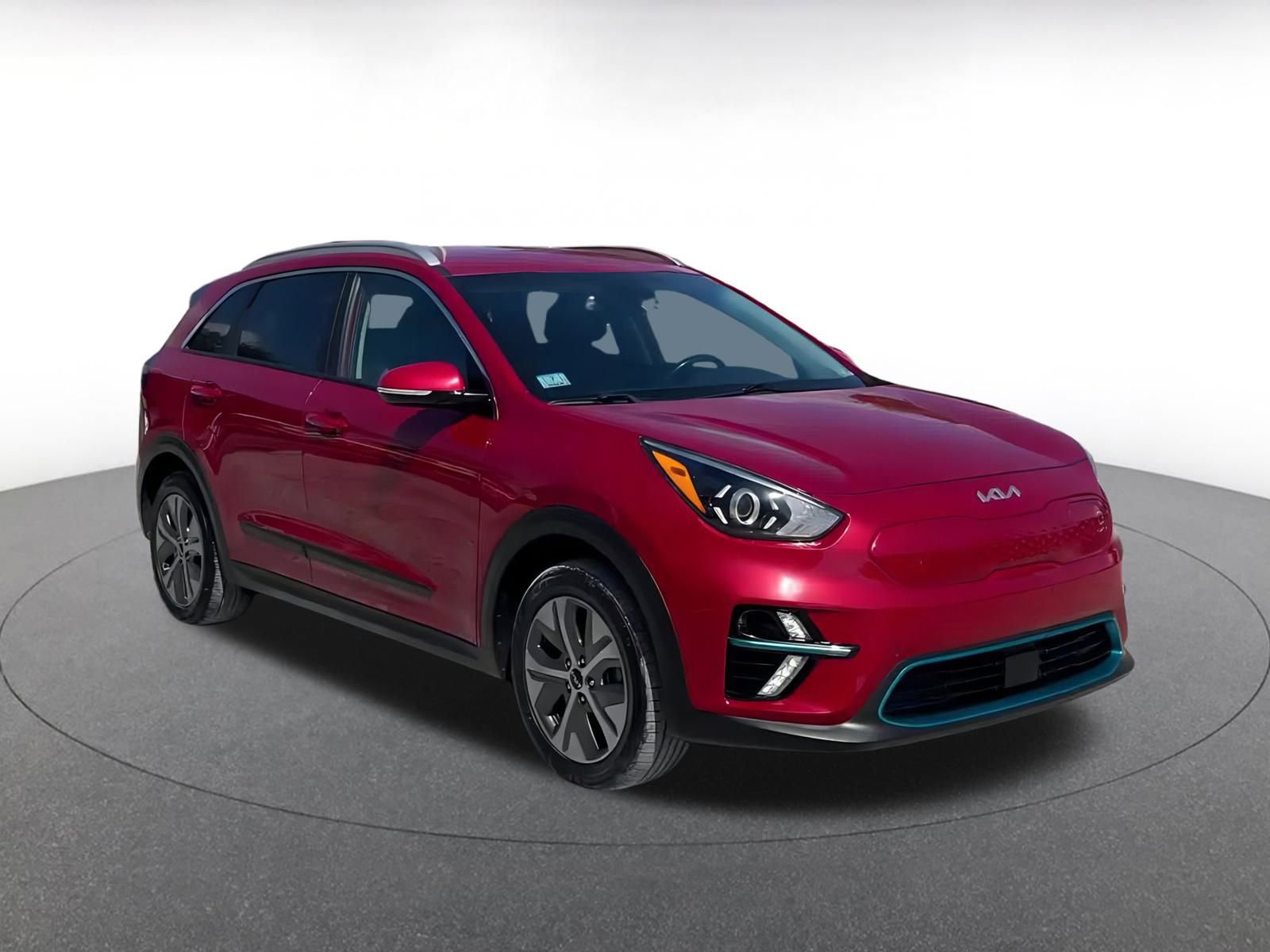 Thumbnail: 2022 Kia Niro - 3