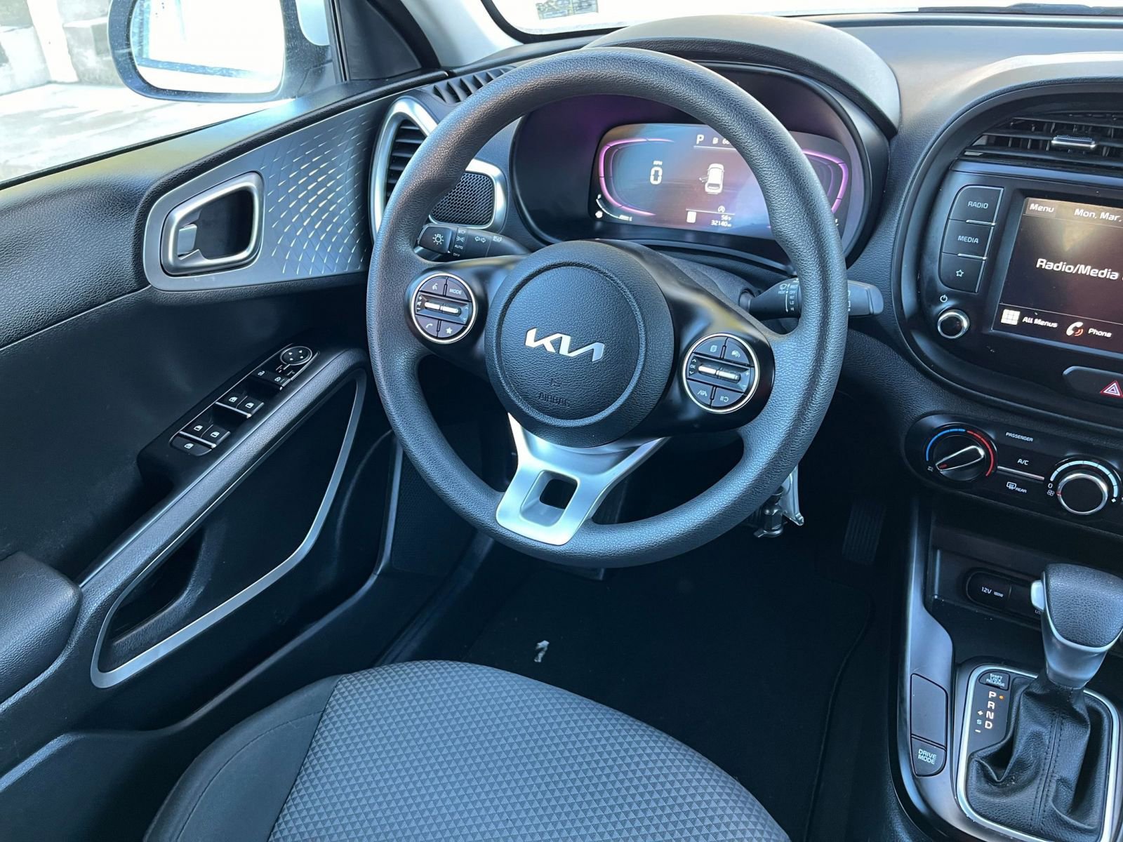 Thumbnail: 2025 Kia Soul - 30