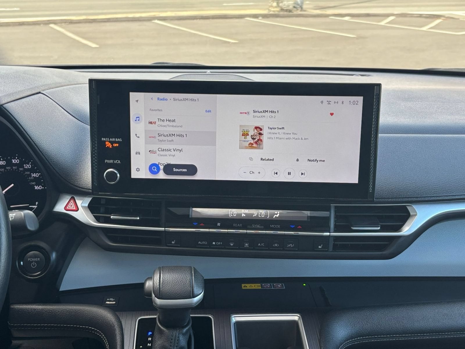 Thumbnail: 2025 Toyota Sienna - 16