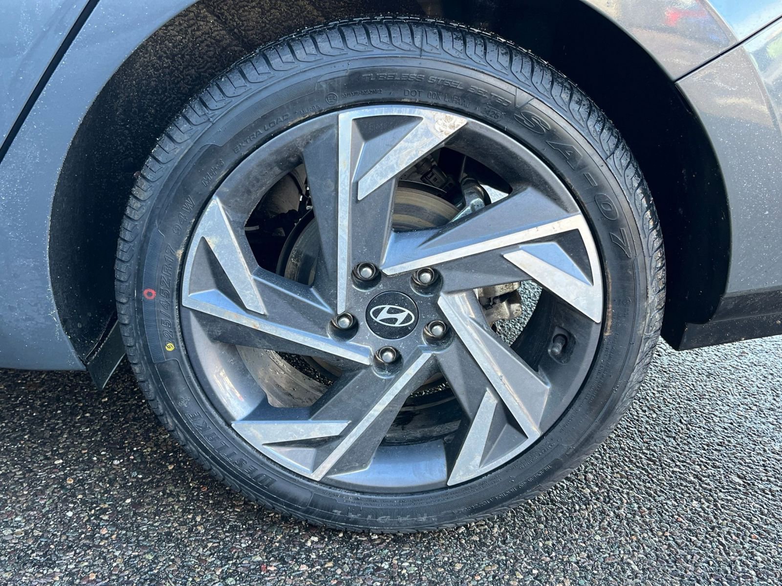 Thumbnail: 2025 Hyundai Elantra - 27