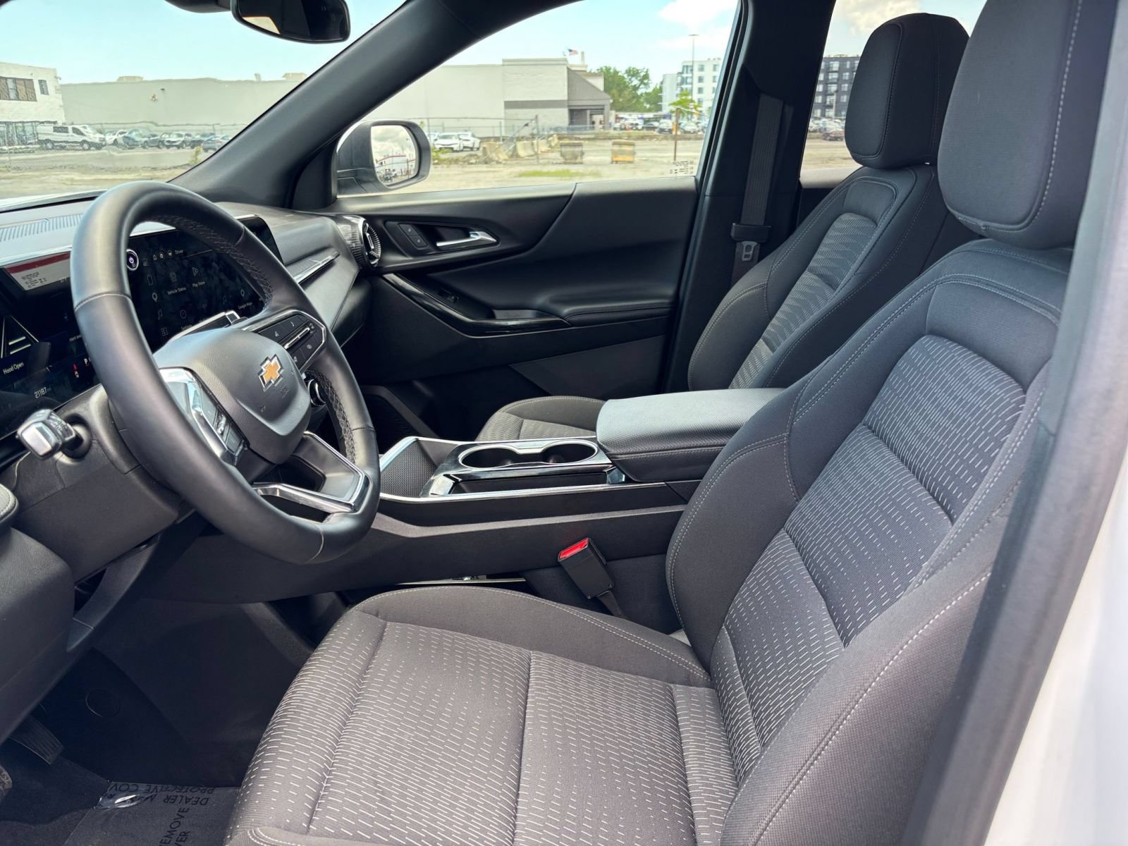Thumbnail: 2025 Chevrolet Equinox - 22