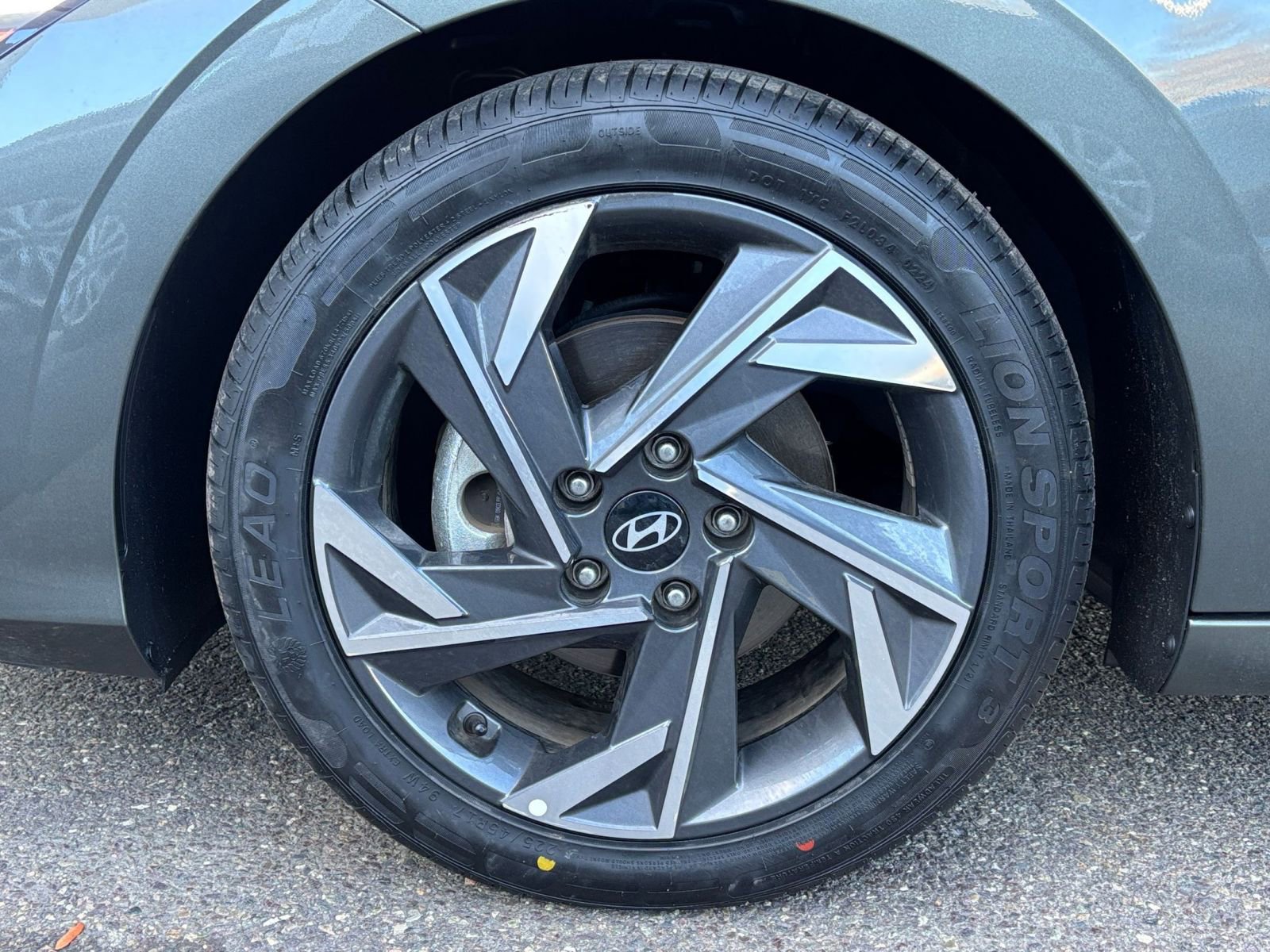 Thumbnail: 2025 Hyundai Elantra - 27