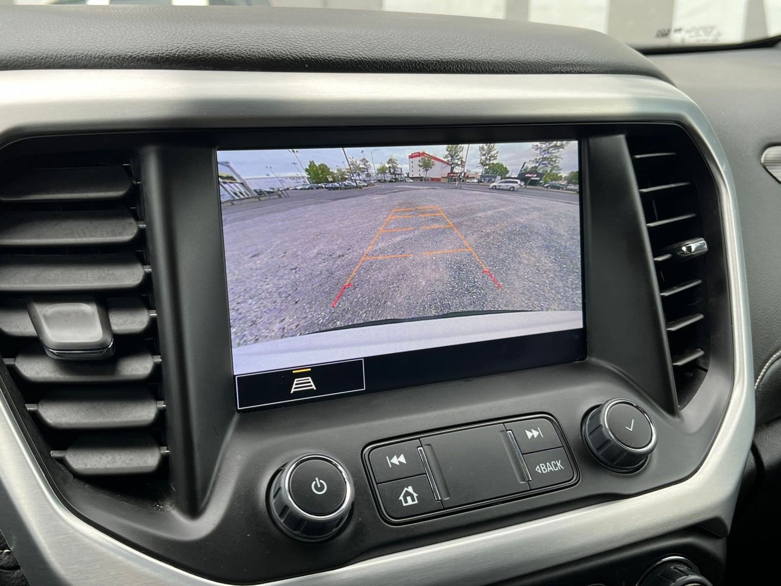 Thumbnail: 2023 GMC Acadia - 17