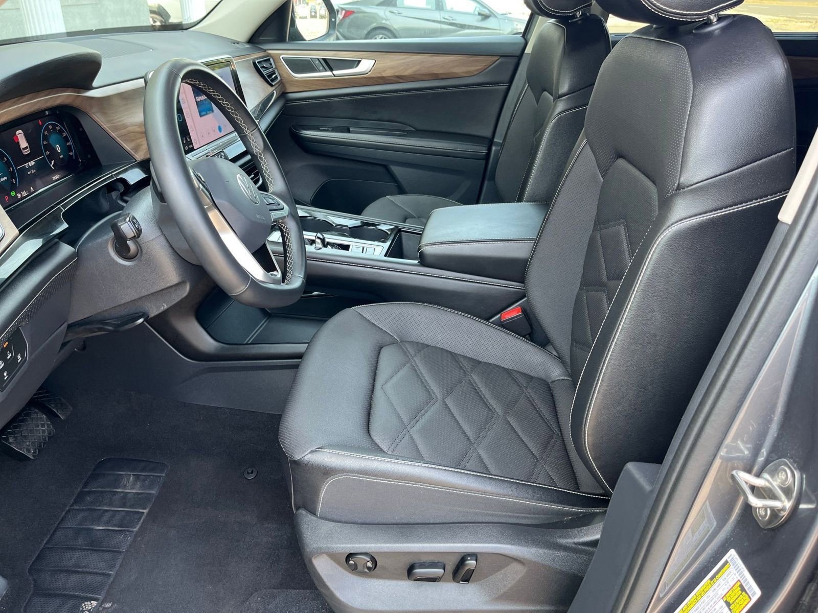 Thumbnail: 2024 Volkswagen Atlas - 23