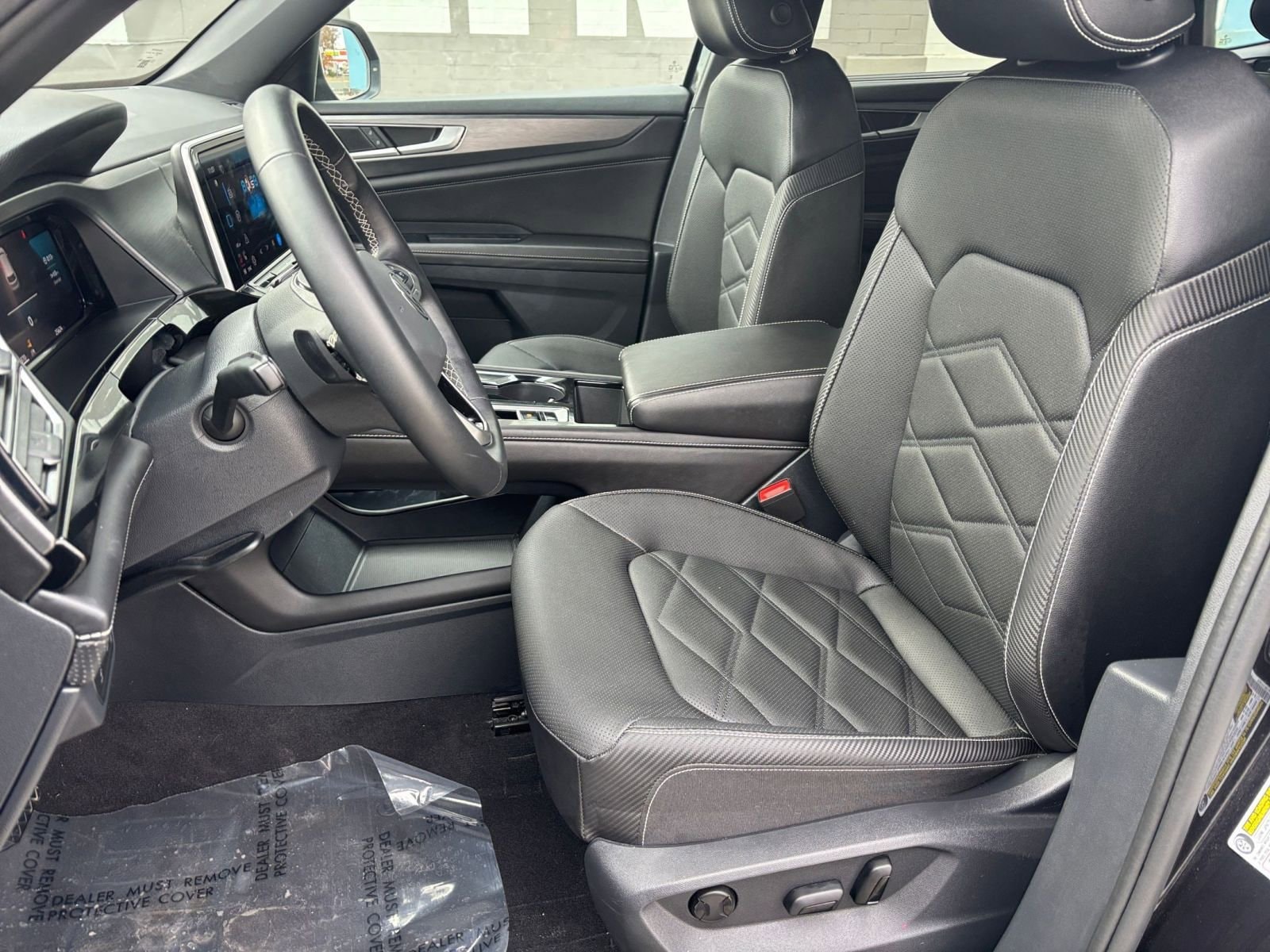 Thumbnail: 2025 Volkswagen Atlas - 32