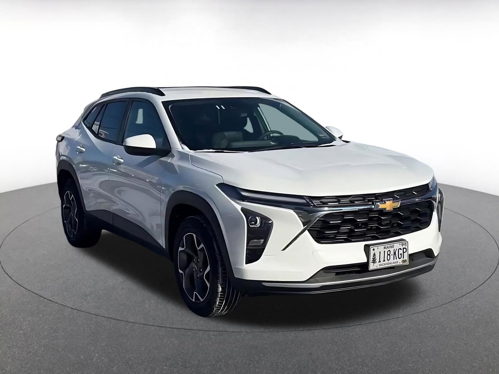 Thumbnail: 2025 Chevrolet Trax - 3