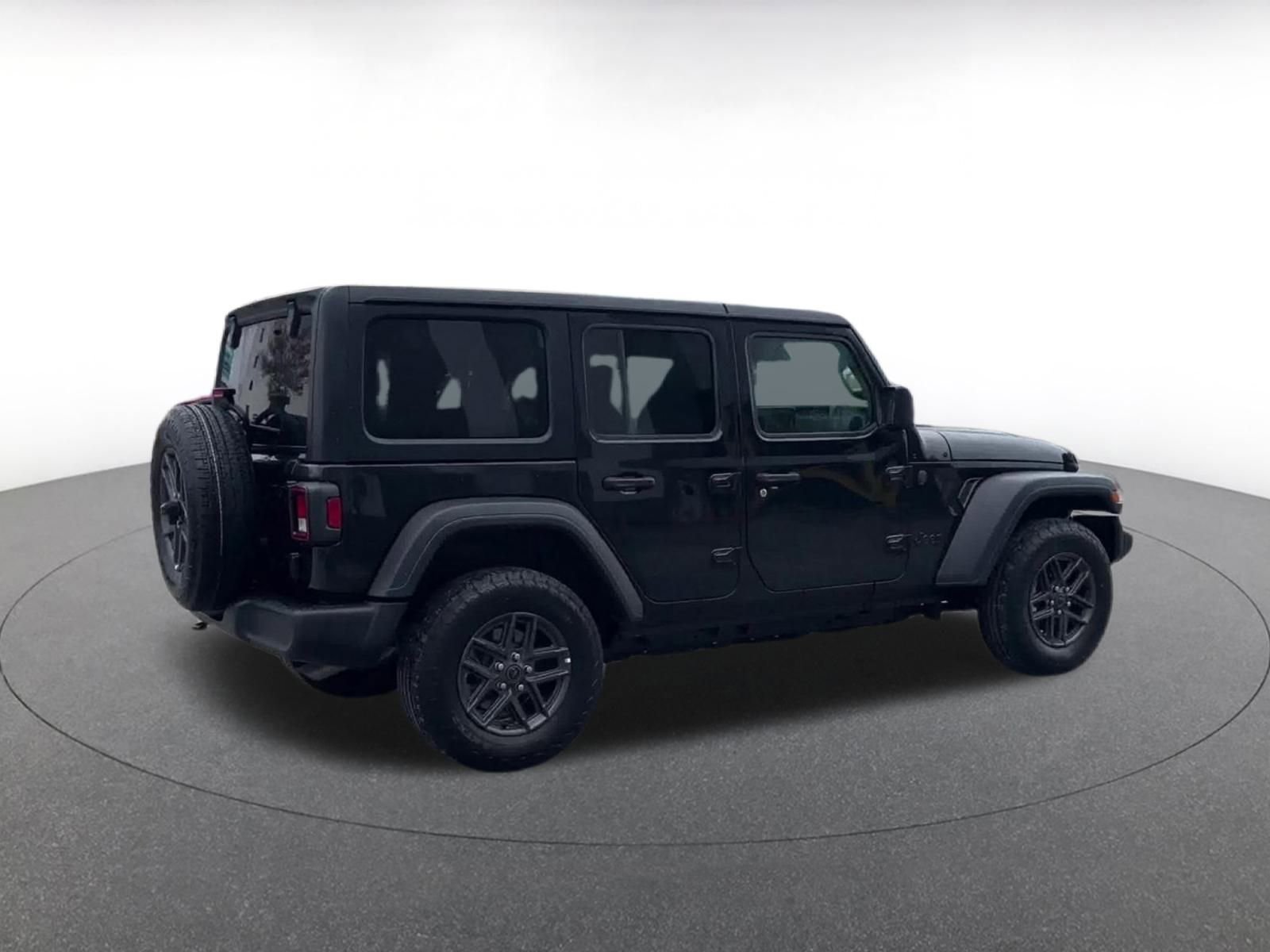 Thumbnail: 2025 Jeep Wrangler - 15