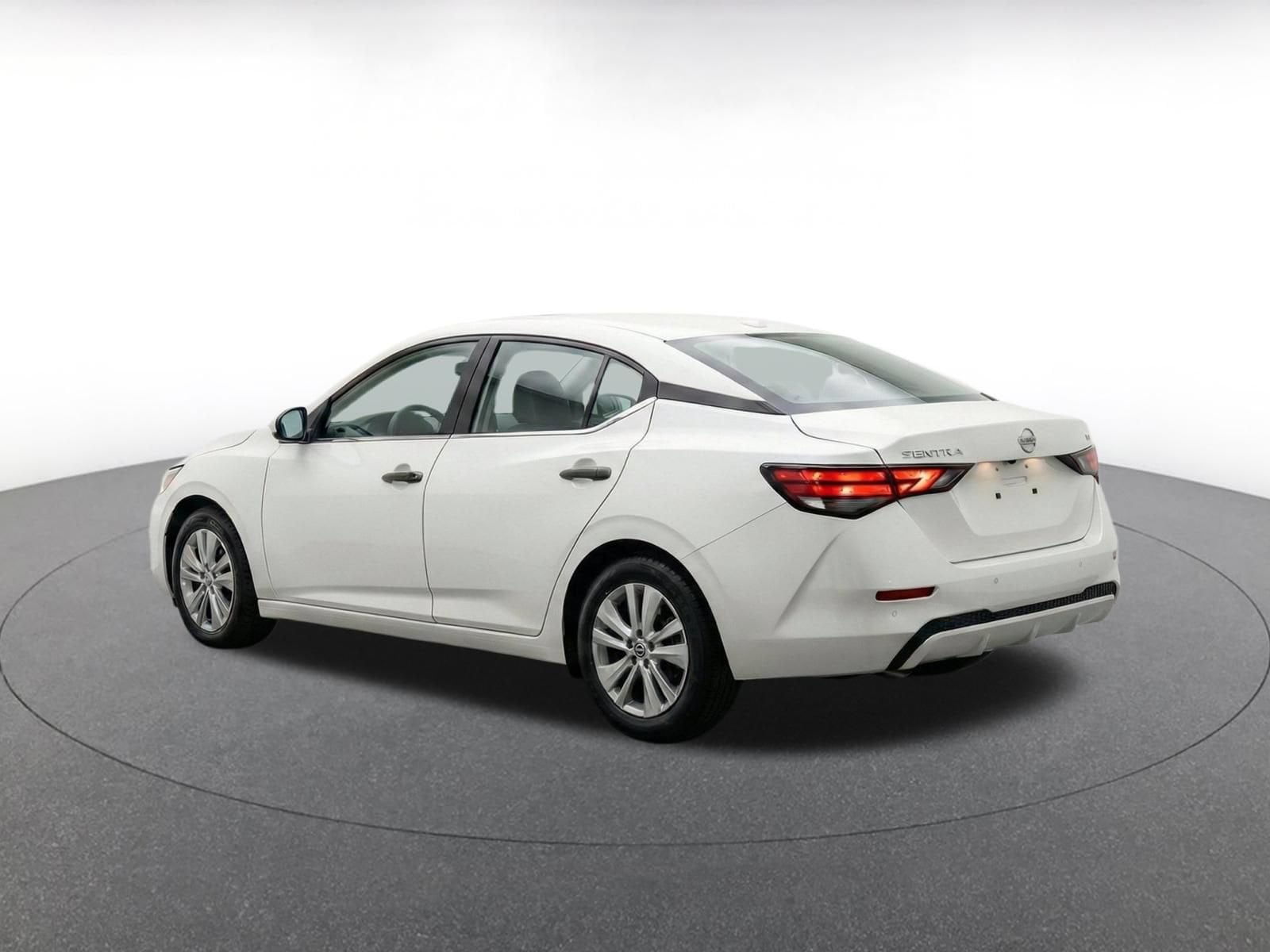 Thumbnail: 2025 Nissan Sentra - 5