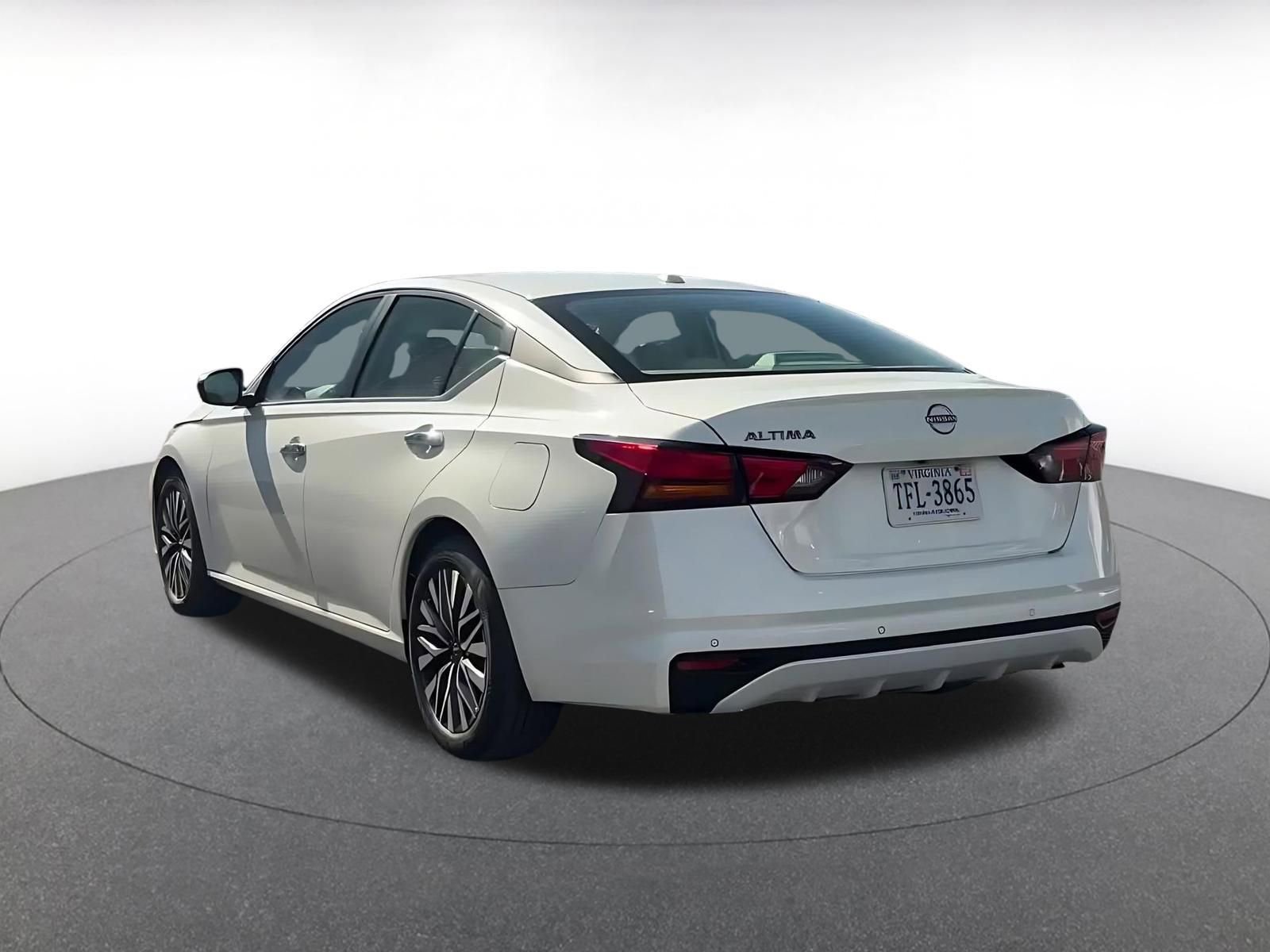 Thumbnail: 2025 Nissan Altima - 11