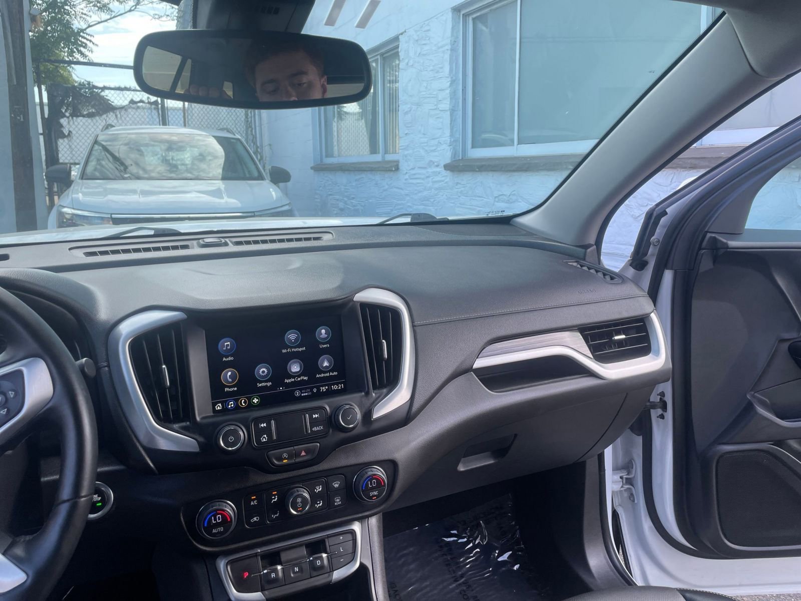 Thumbnail: 2024 GMC Terrain - 35