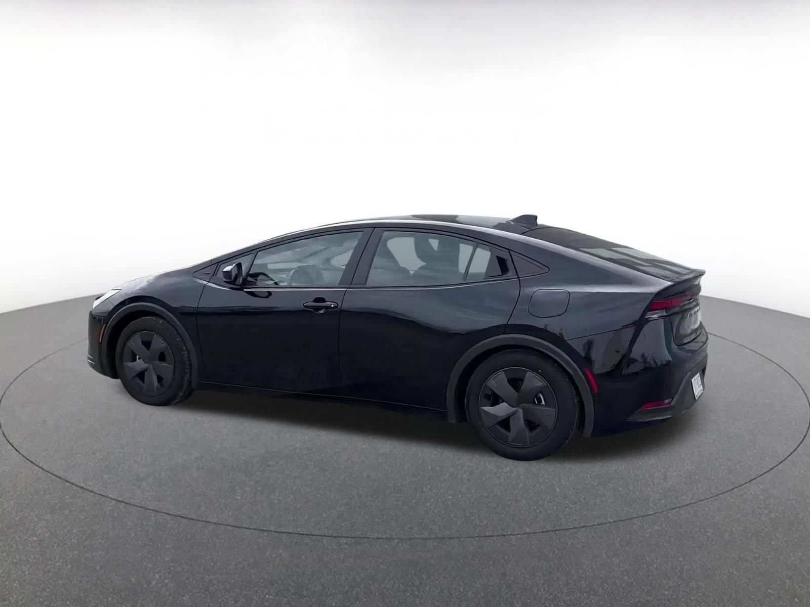 Thumbnail: 2025 Toyota Prius - 10