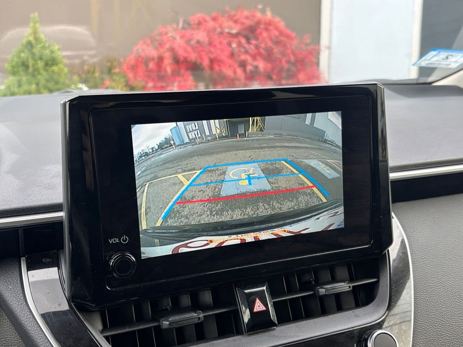 Thumbnail: 2025 Toyota Corolla - 17