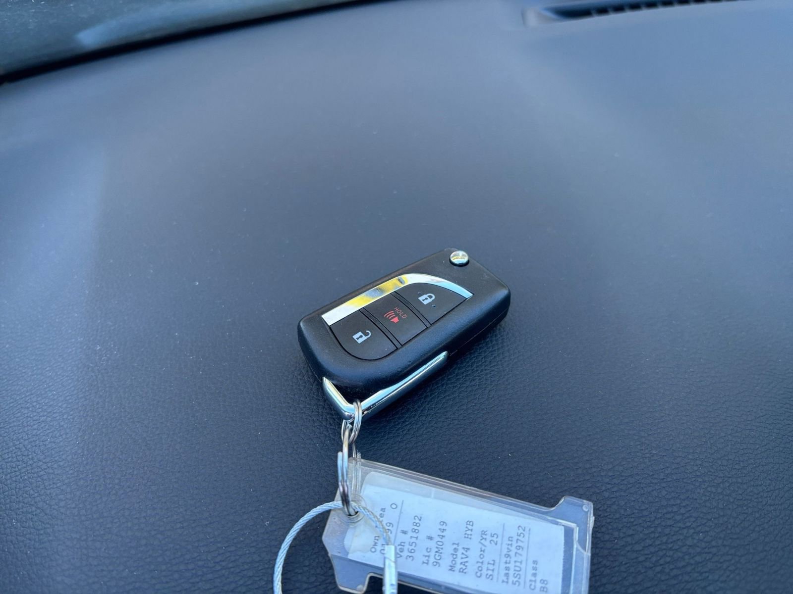 Thumbnail: 2025 Toyota RAV4 - 21