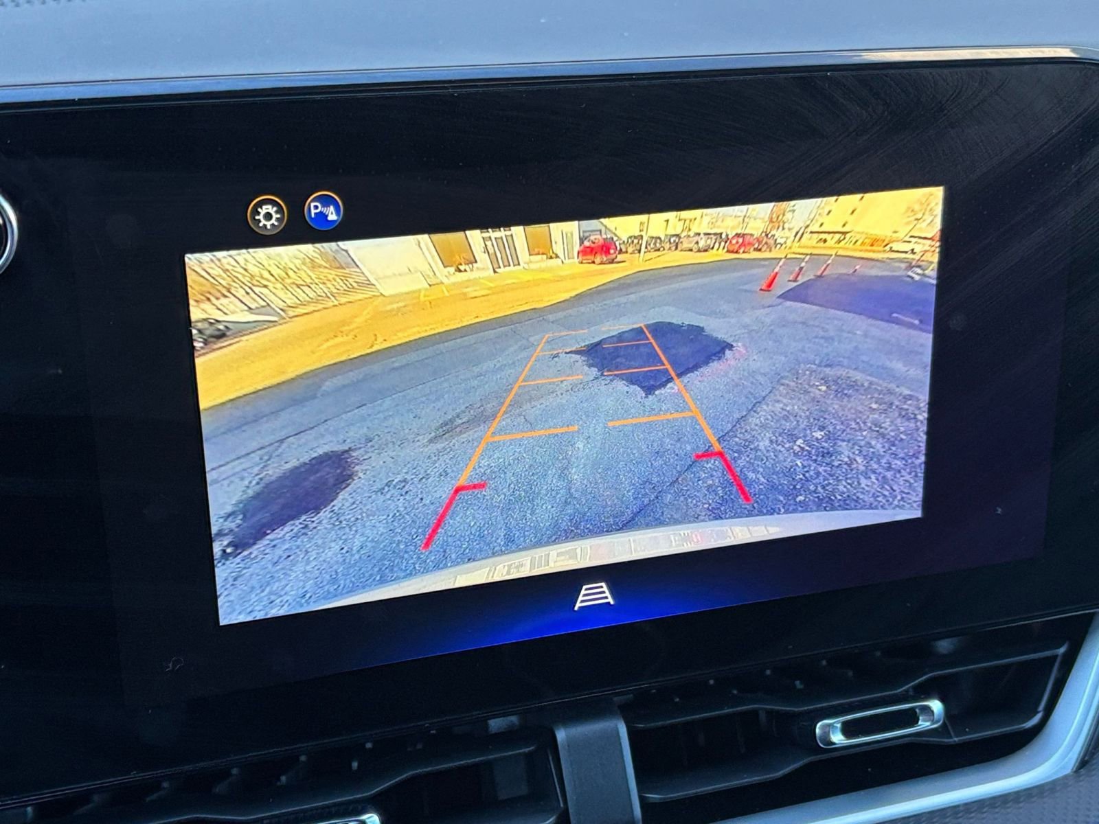 Thumbnail: 2025 Chevrolet Equinox - 17