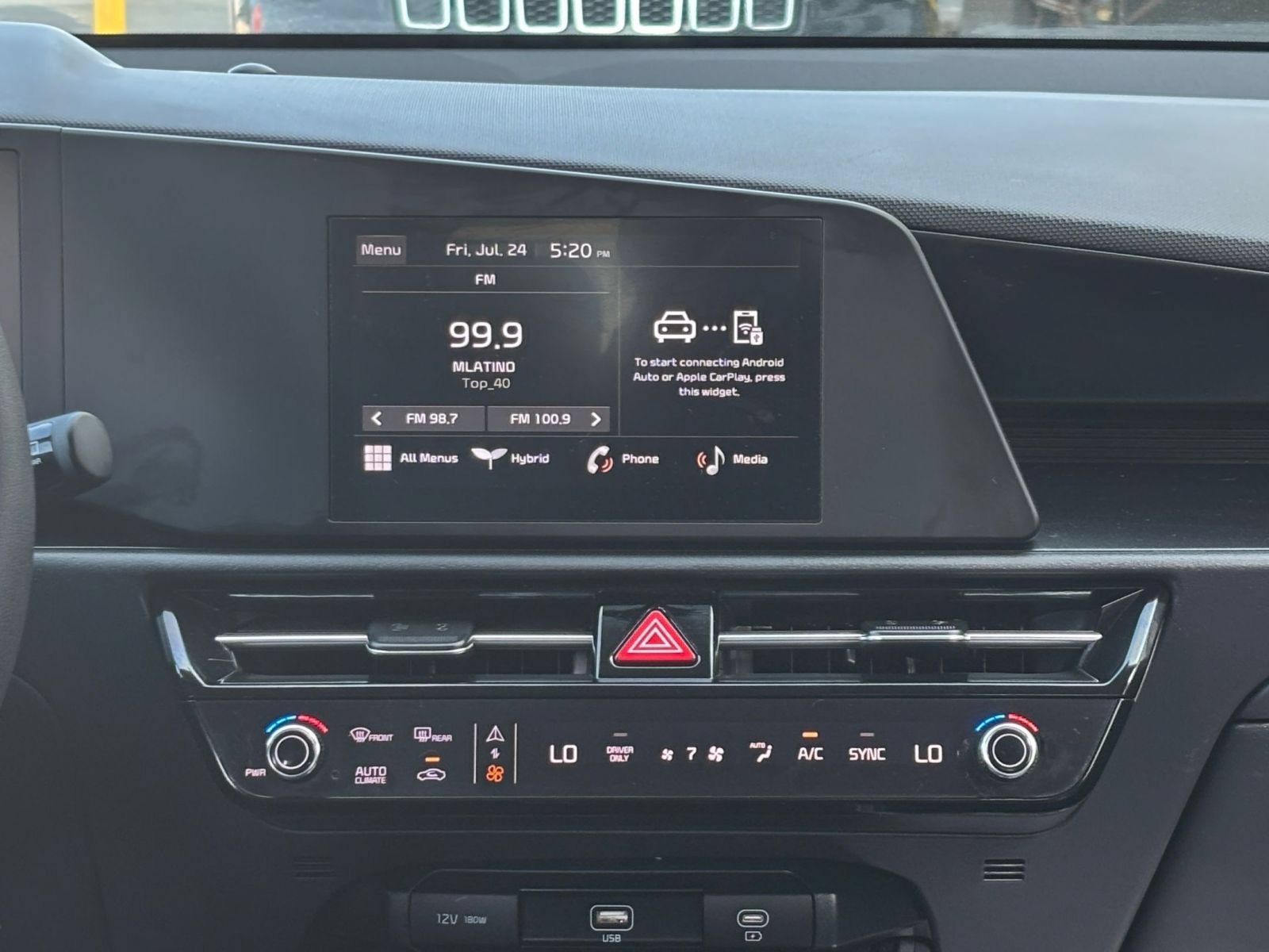 Thumbnail: 2026 Kia Niro - 17