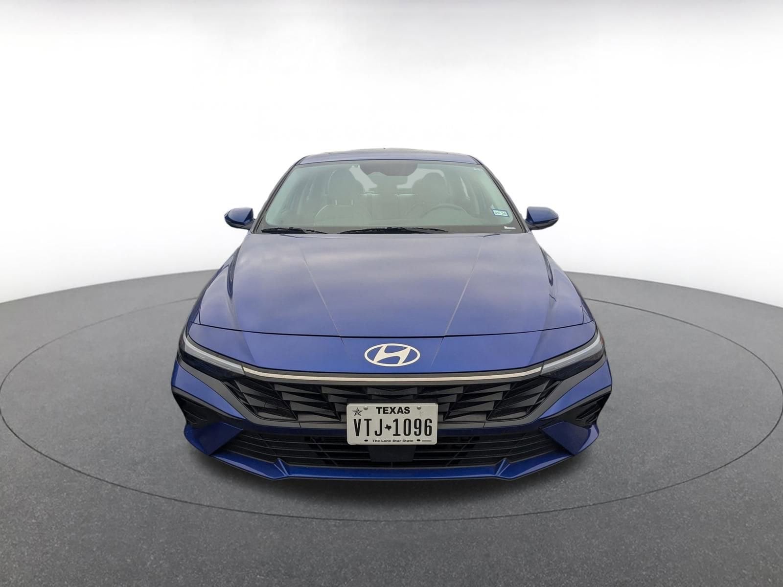 Thumbnail: 2025 Hyundai Elantra - 2