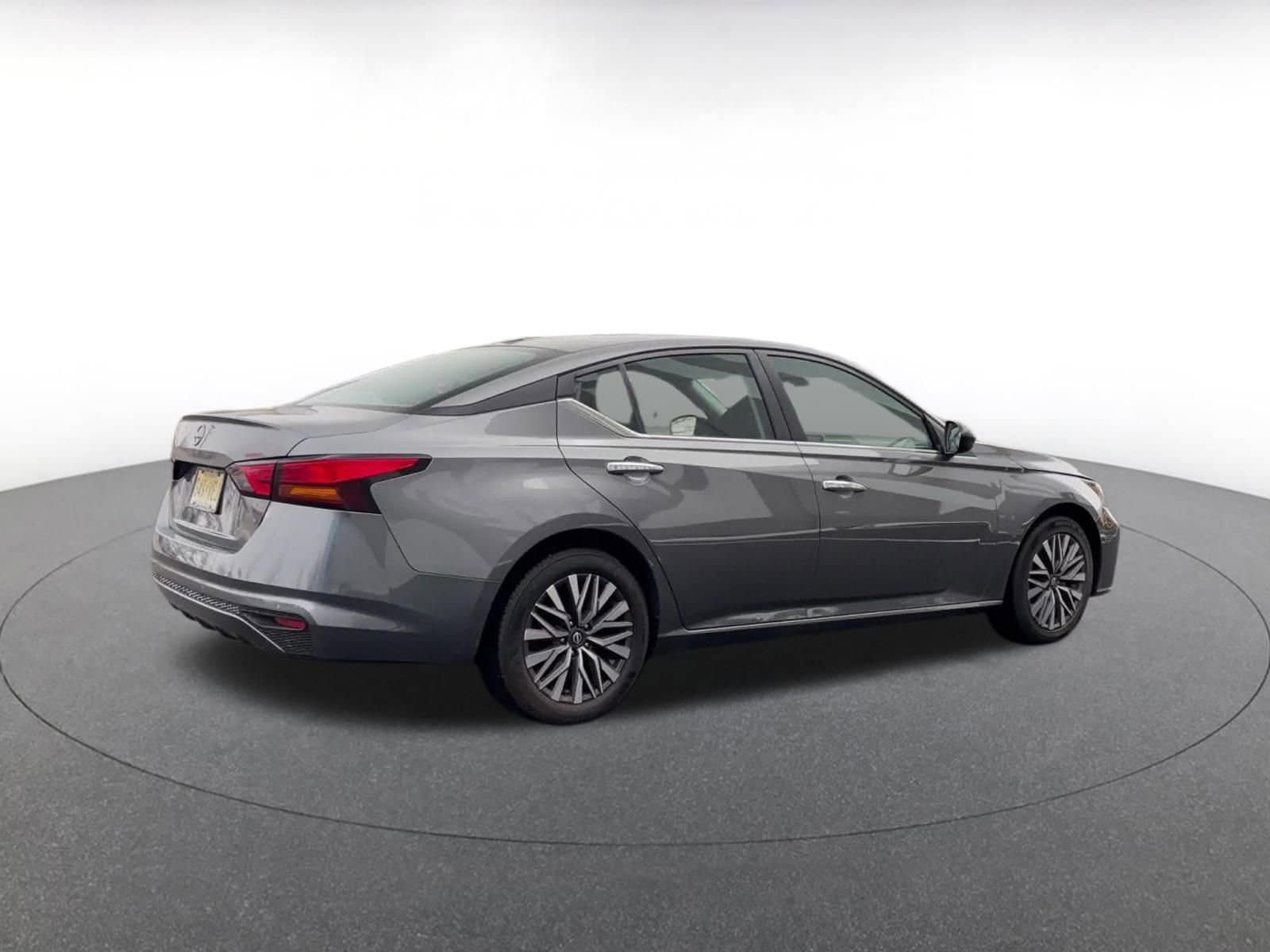 Thumbnail: 2025 Nissan Altima - 15