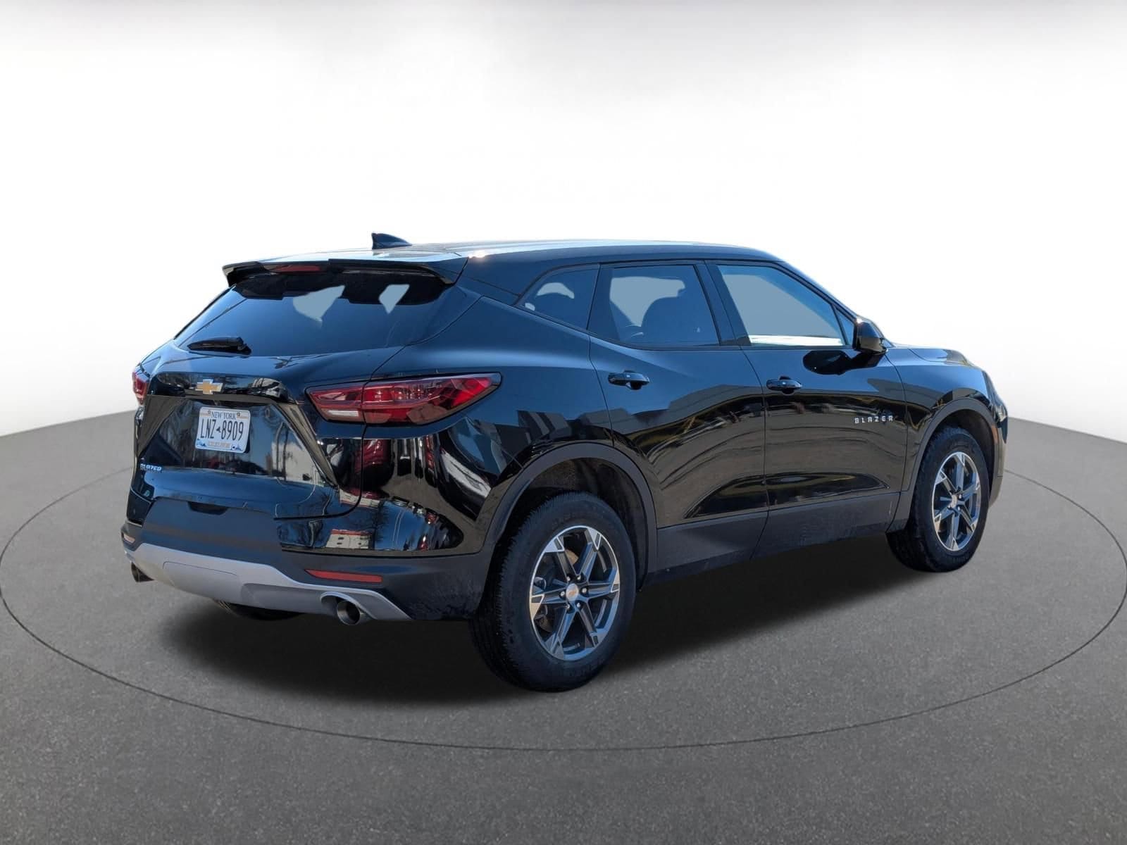 Thumbnail: 2025 Chevrolet Blazer - 9