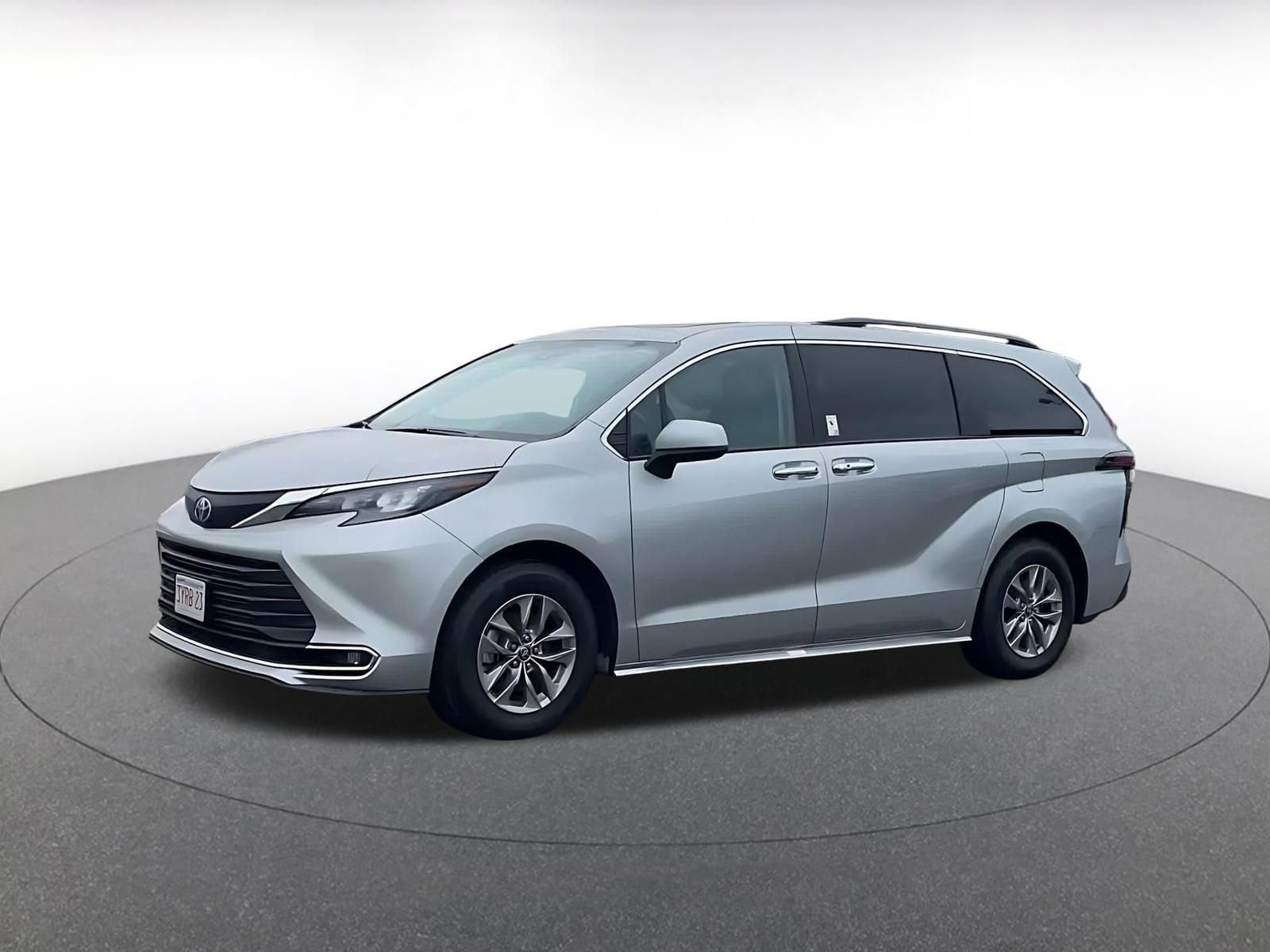 Thumbnail: 2024 Toyota Sienna - 7