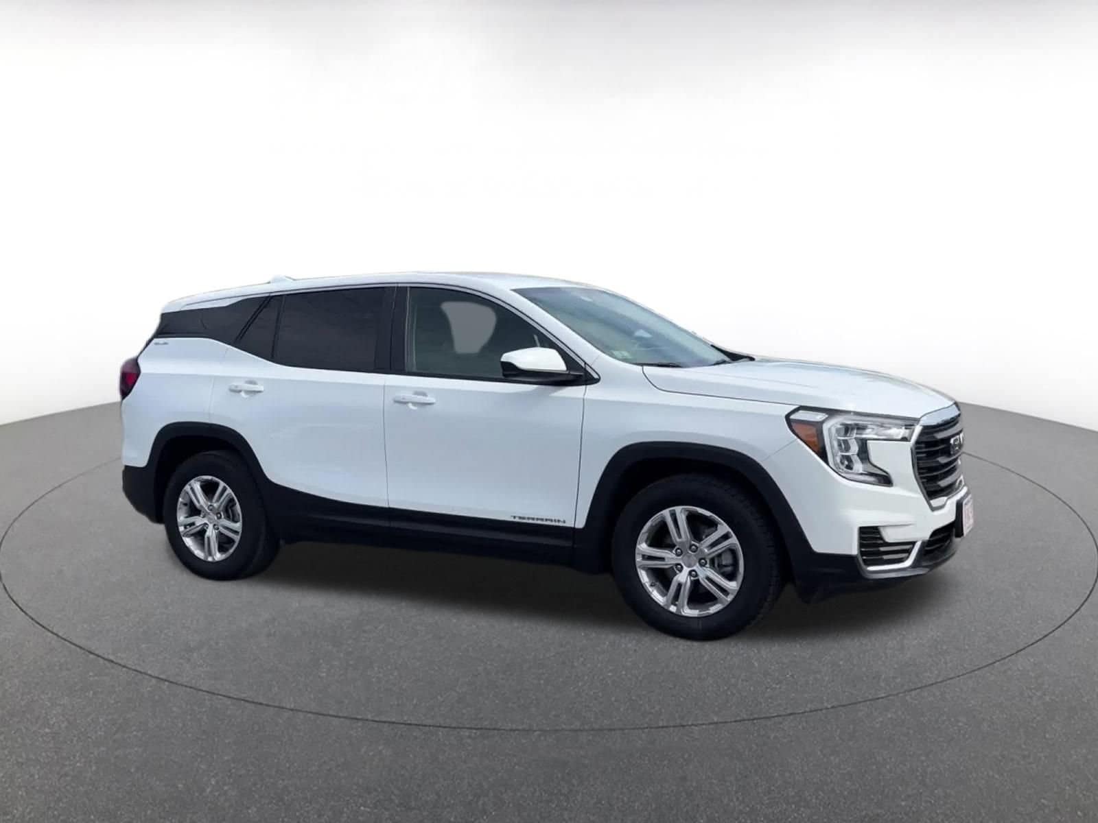 Thumbnail: 2024 GMC Terrain - 2