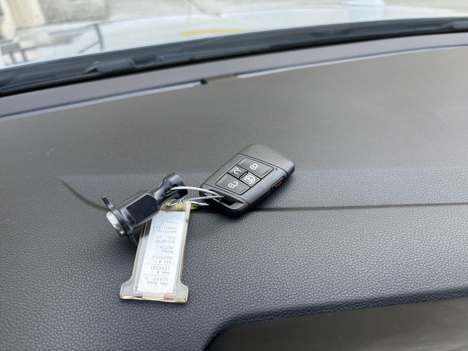 Thumbnail: 2025 Volkswagen Jetta - 21