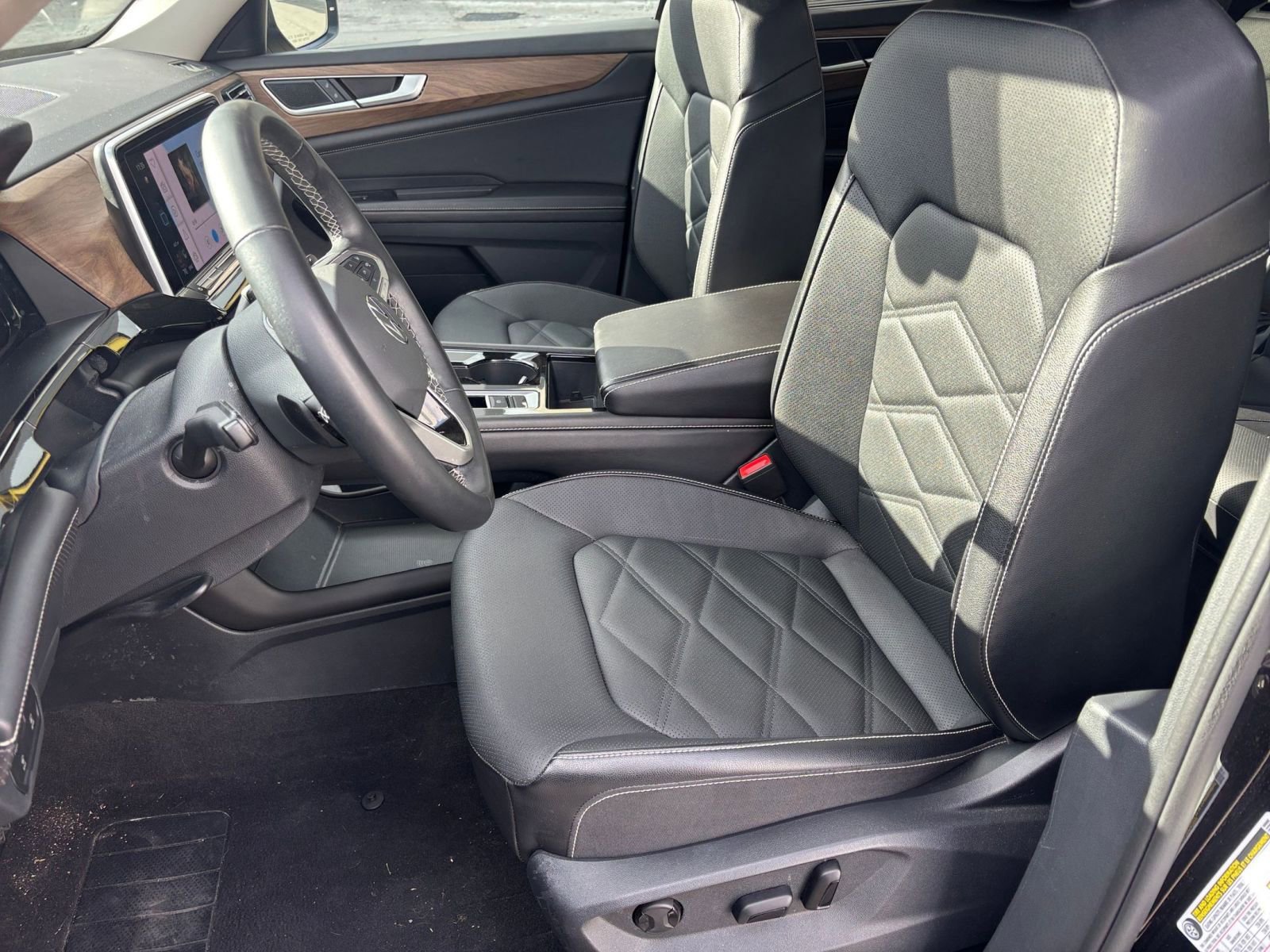 Thumbnail: 2025 Volkswagen Atlas - 34