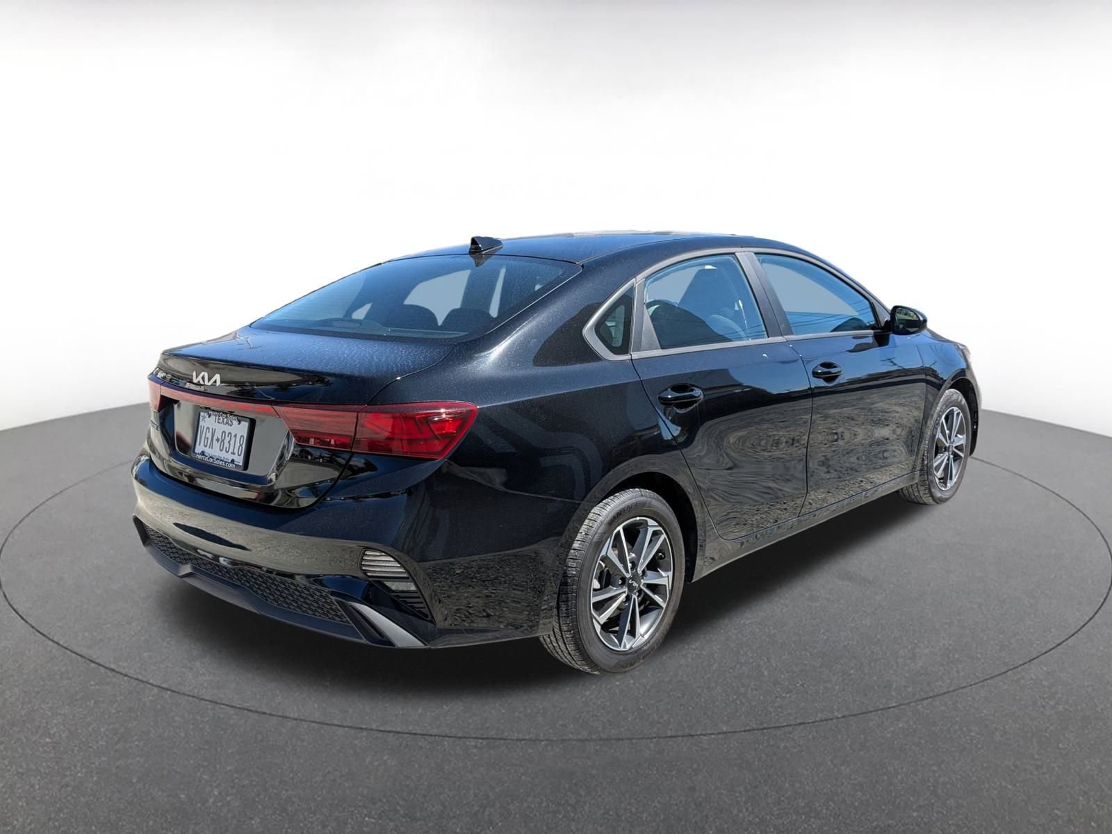 Thumbnail: 2024 Kia Forte - 5