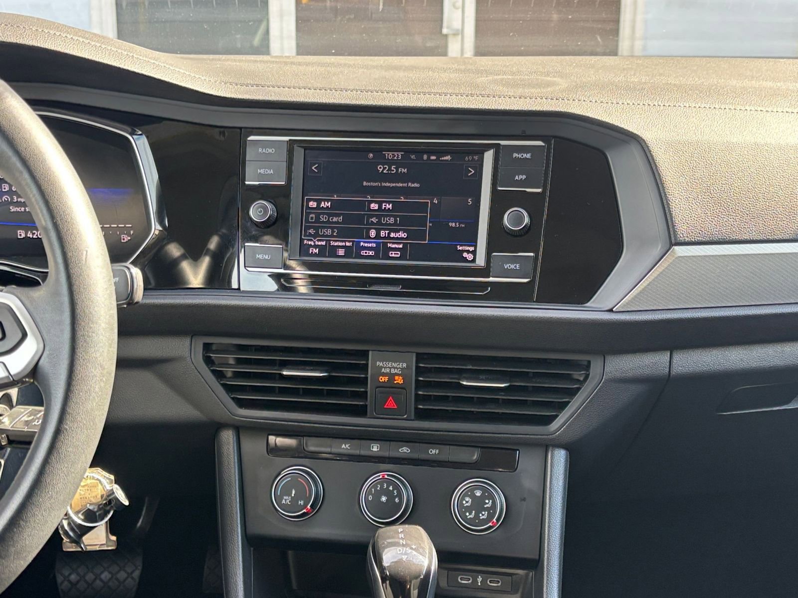 Thumbnail: 2024 Volkswagen Jetta - 18