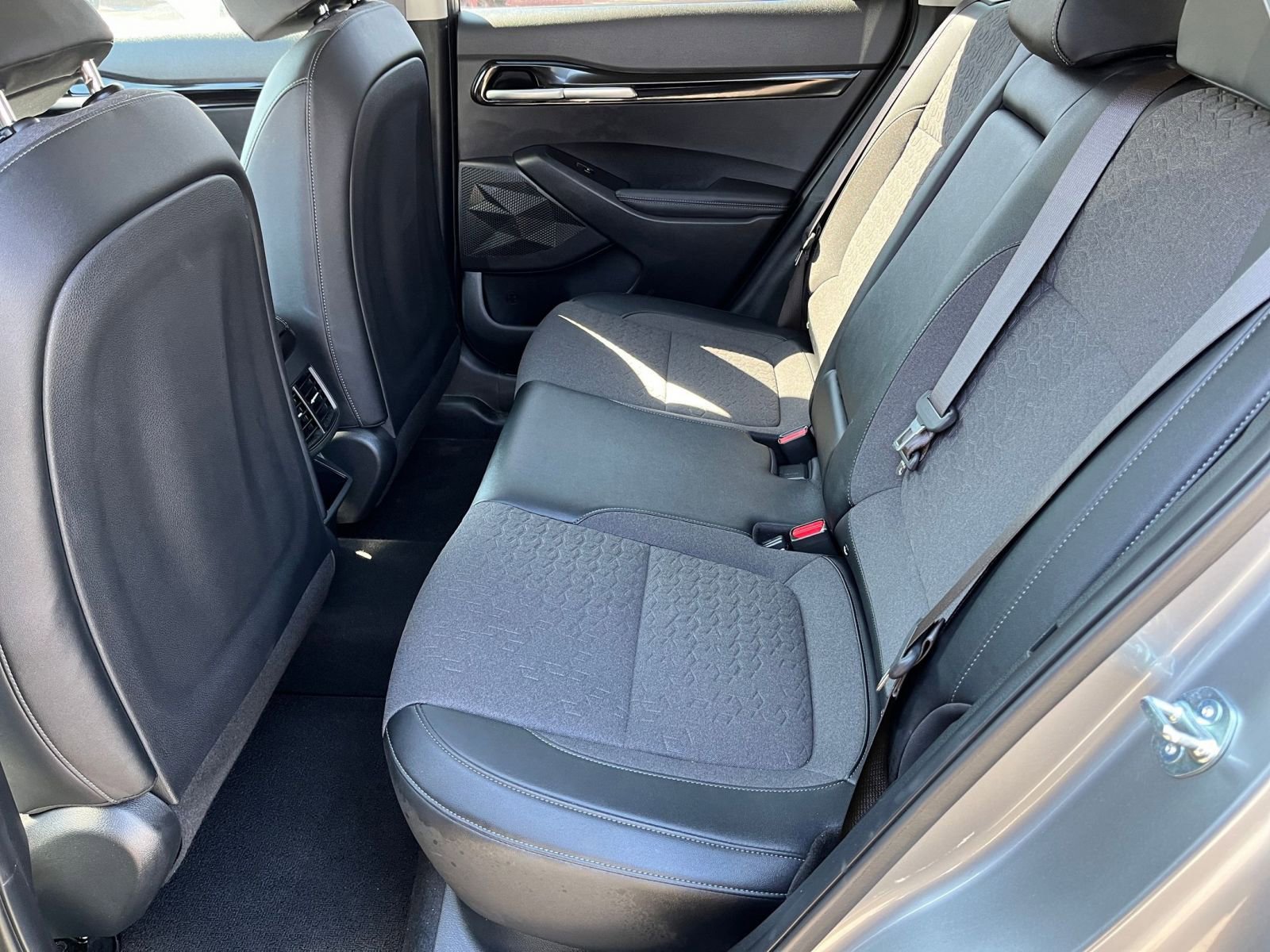 Thumbnail: 2025 Kia Seltos - 27