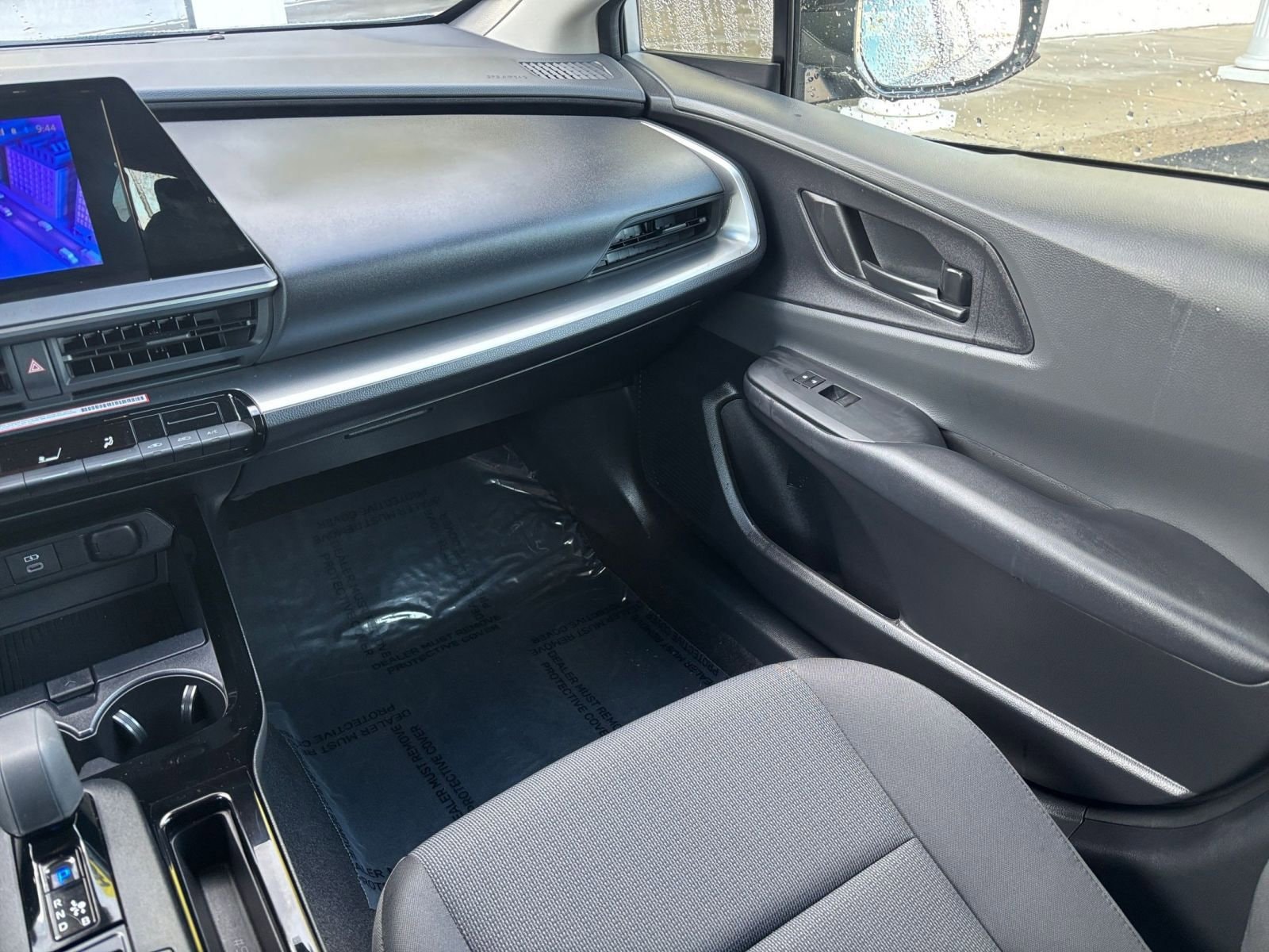 Thumbnail: 2025 Toyota Prius - 31