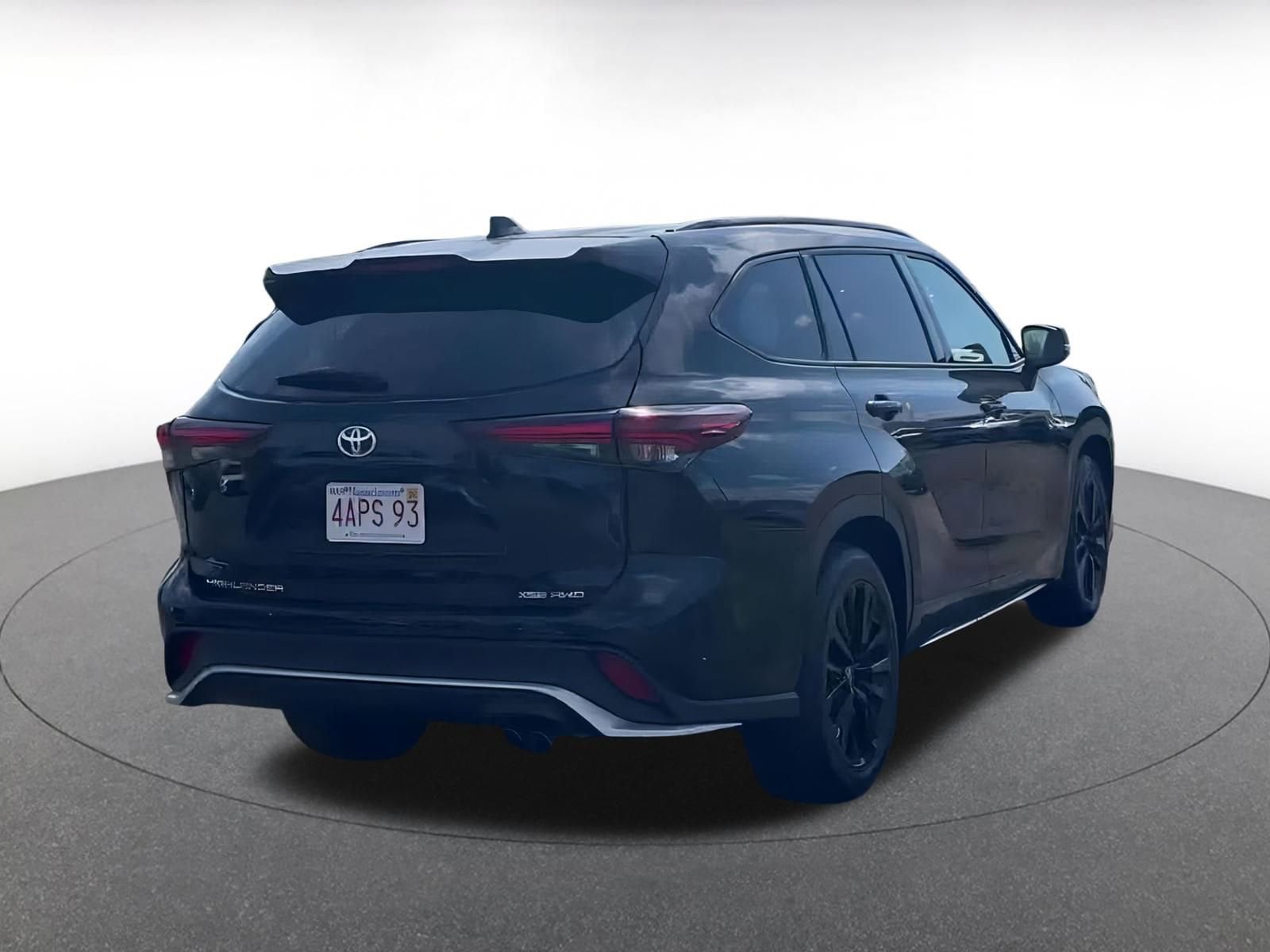 Thumbnail: 2024 Toyota Highlander - 13