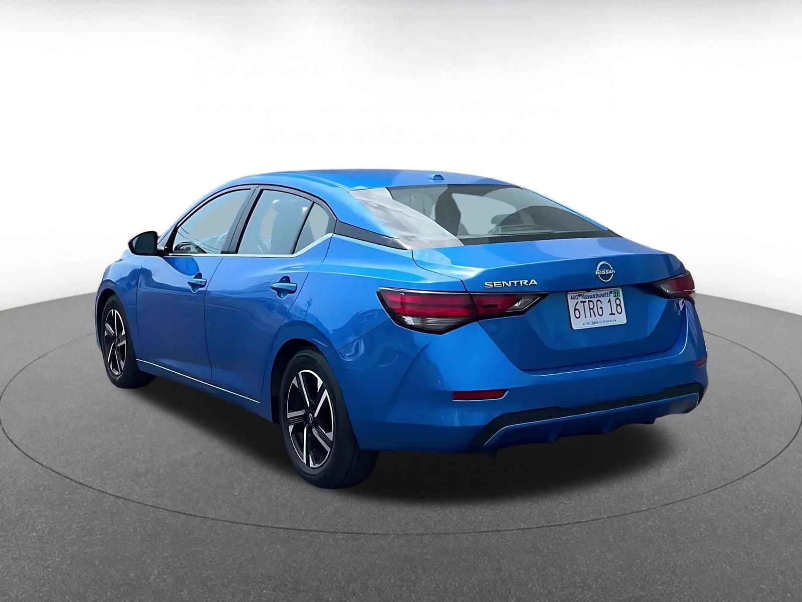 Thumbnail: 2025 Nissan Sentra - 11