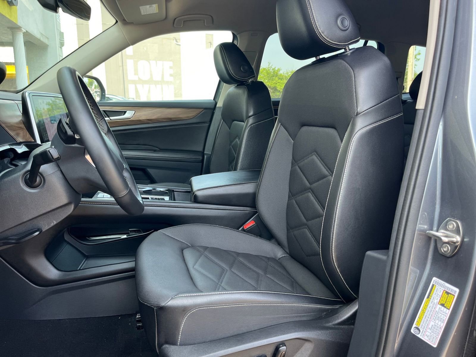 Thumbnail: 2024 Volkswagen Atlas - 33