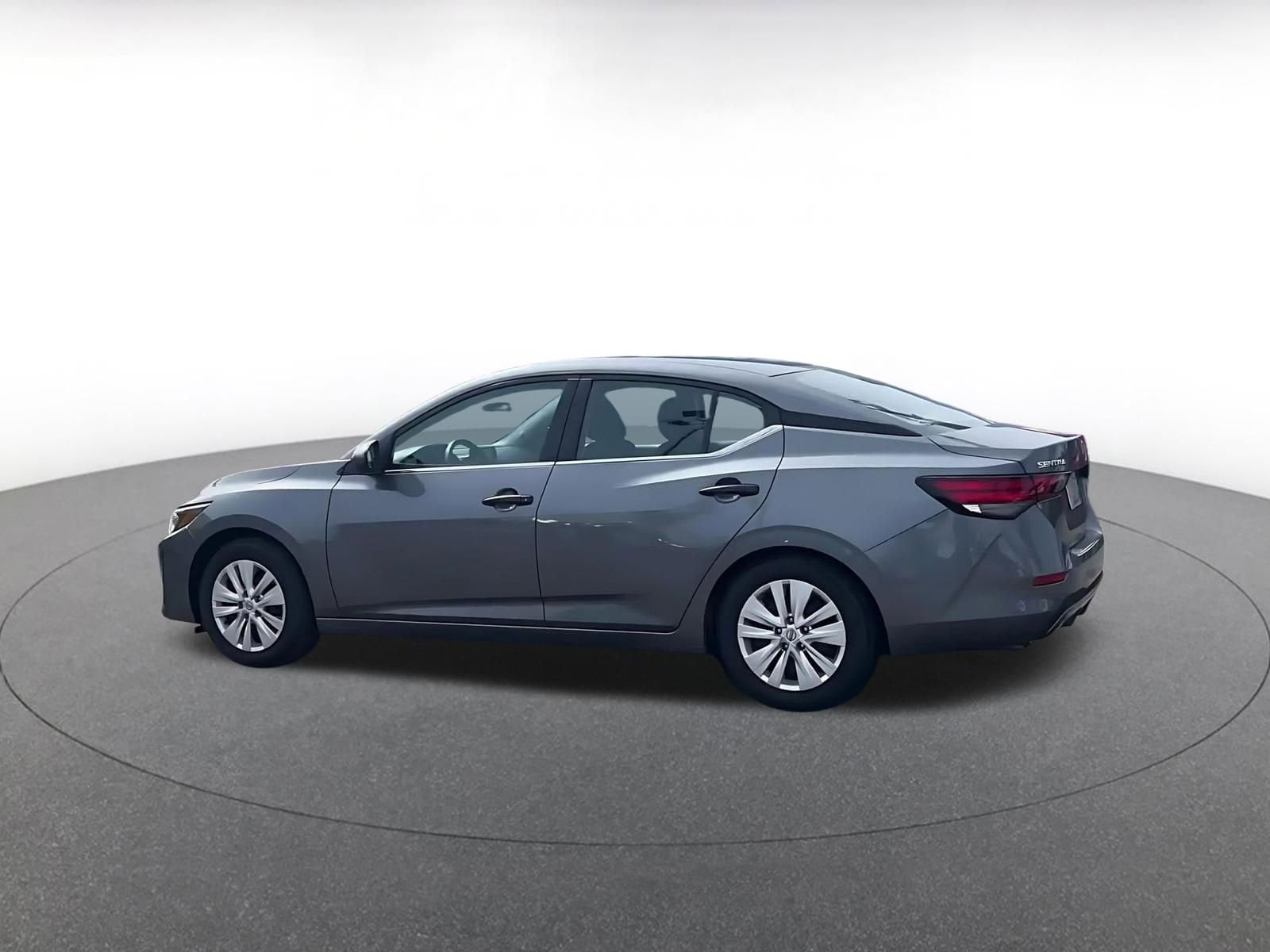 Thumbnail: 2025 Nissan Sentra - 10