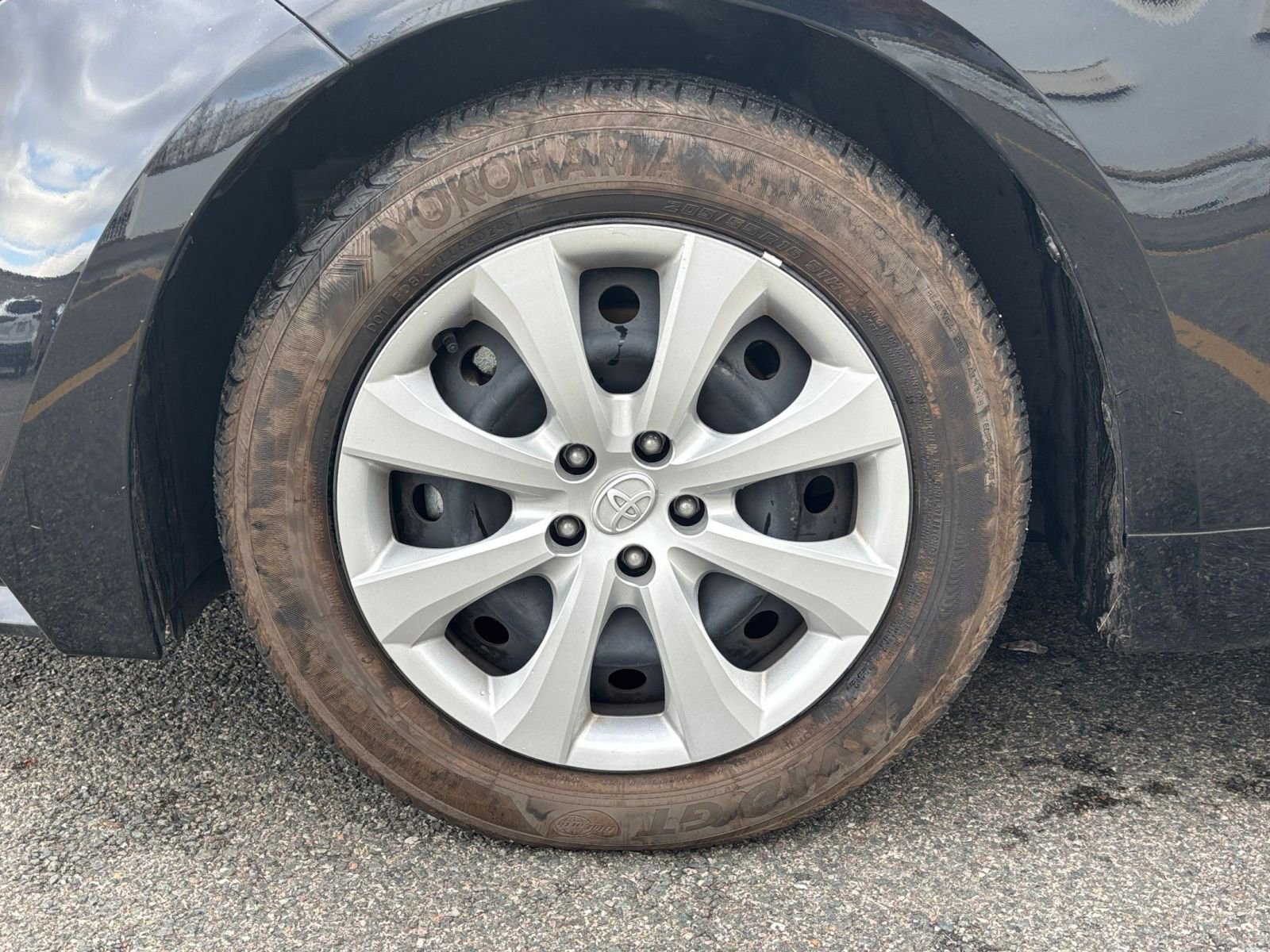 Thumbnail: 2025 Toyota Corolla - 25