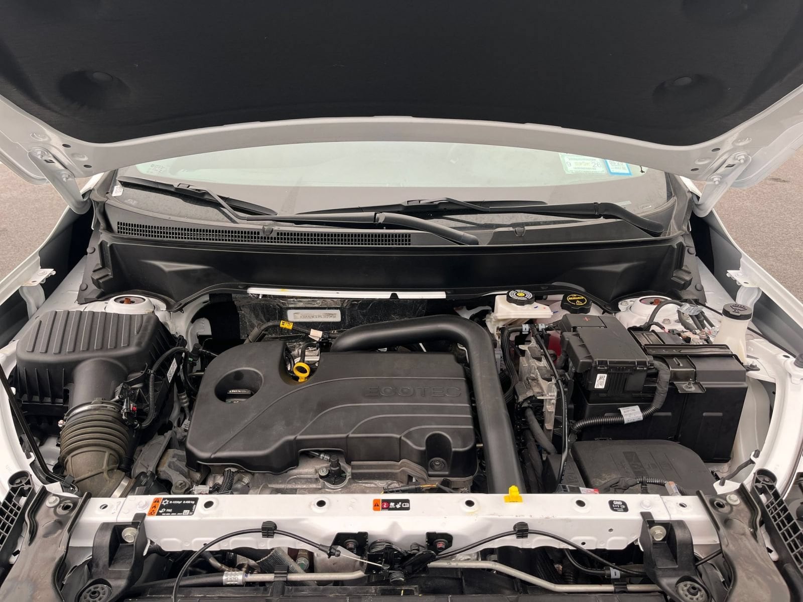 2024 GMC Terrain SLE - Photo 37